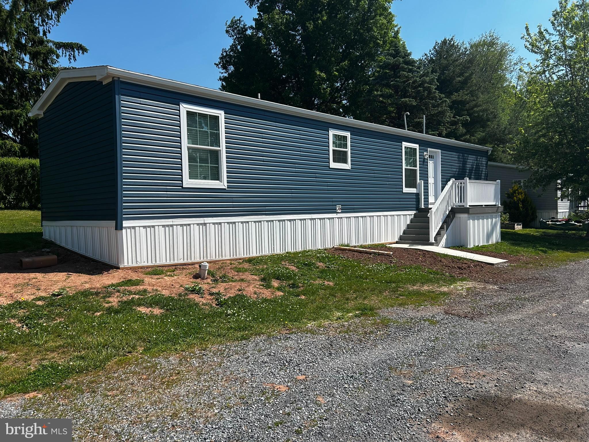 1395 BOWMANSVILLE ROAD 9