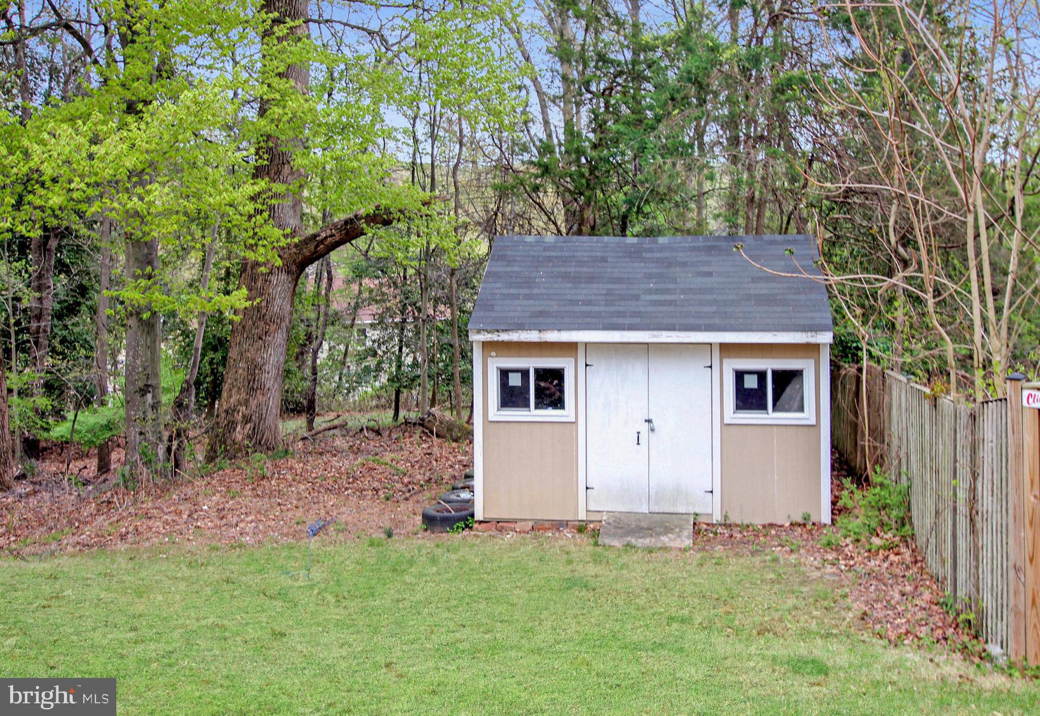 SIMMONS ACRES - Residential Lease