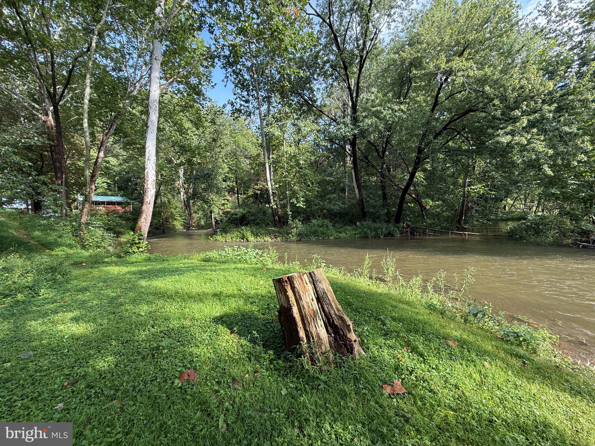 8263 RAYSTOWN ROAD