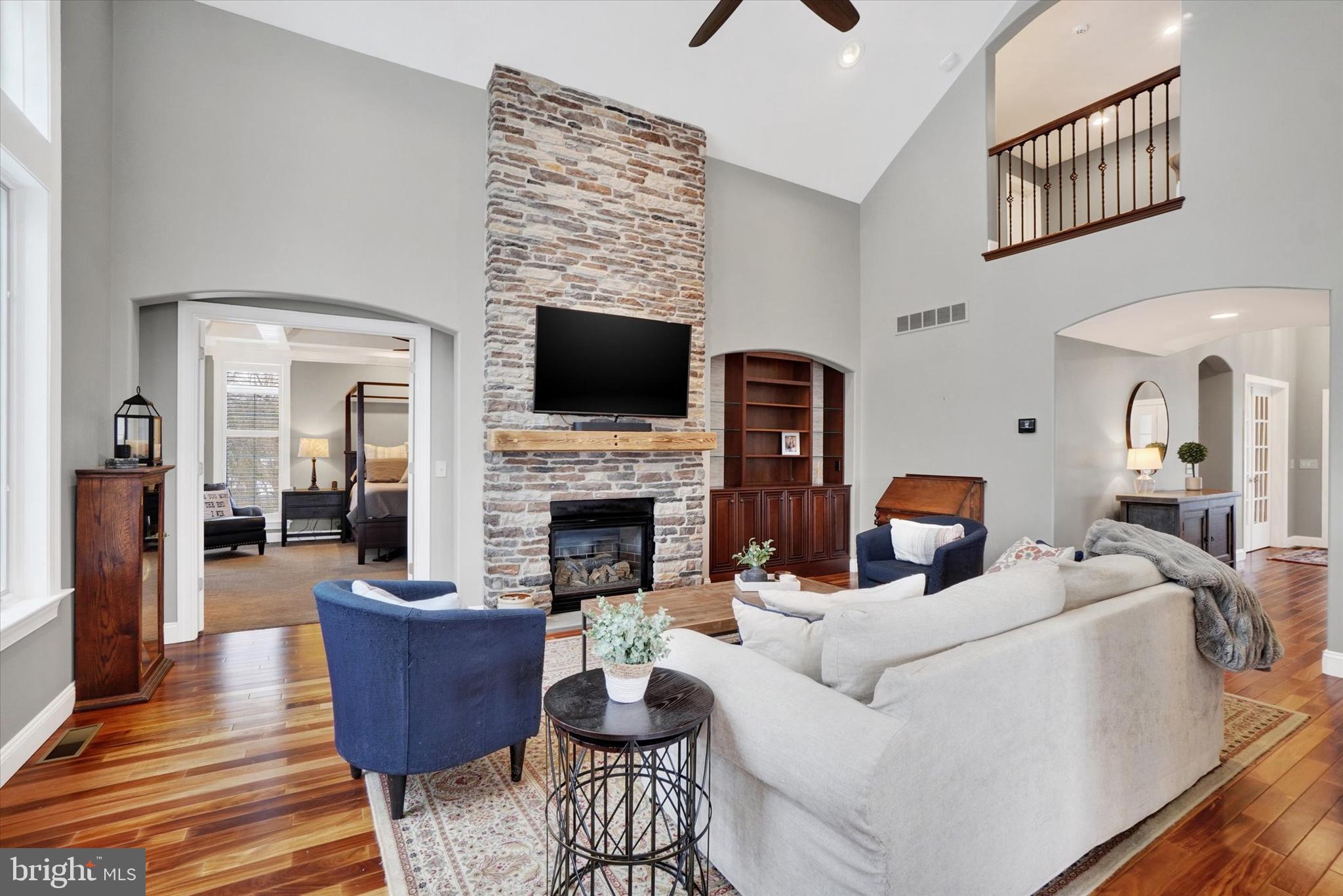 CHANTICLEER - Residential