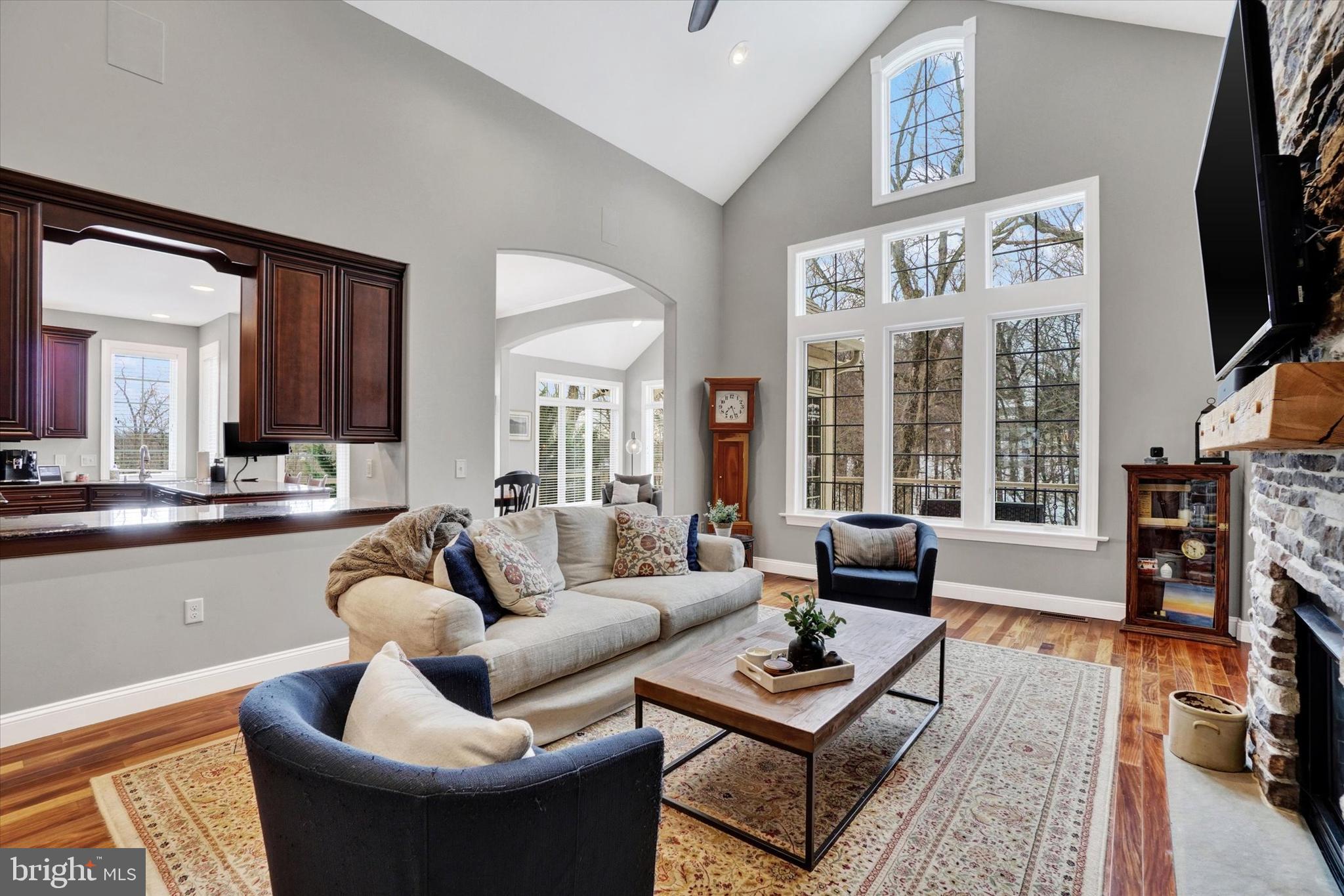 CHANTICLEER - Residential