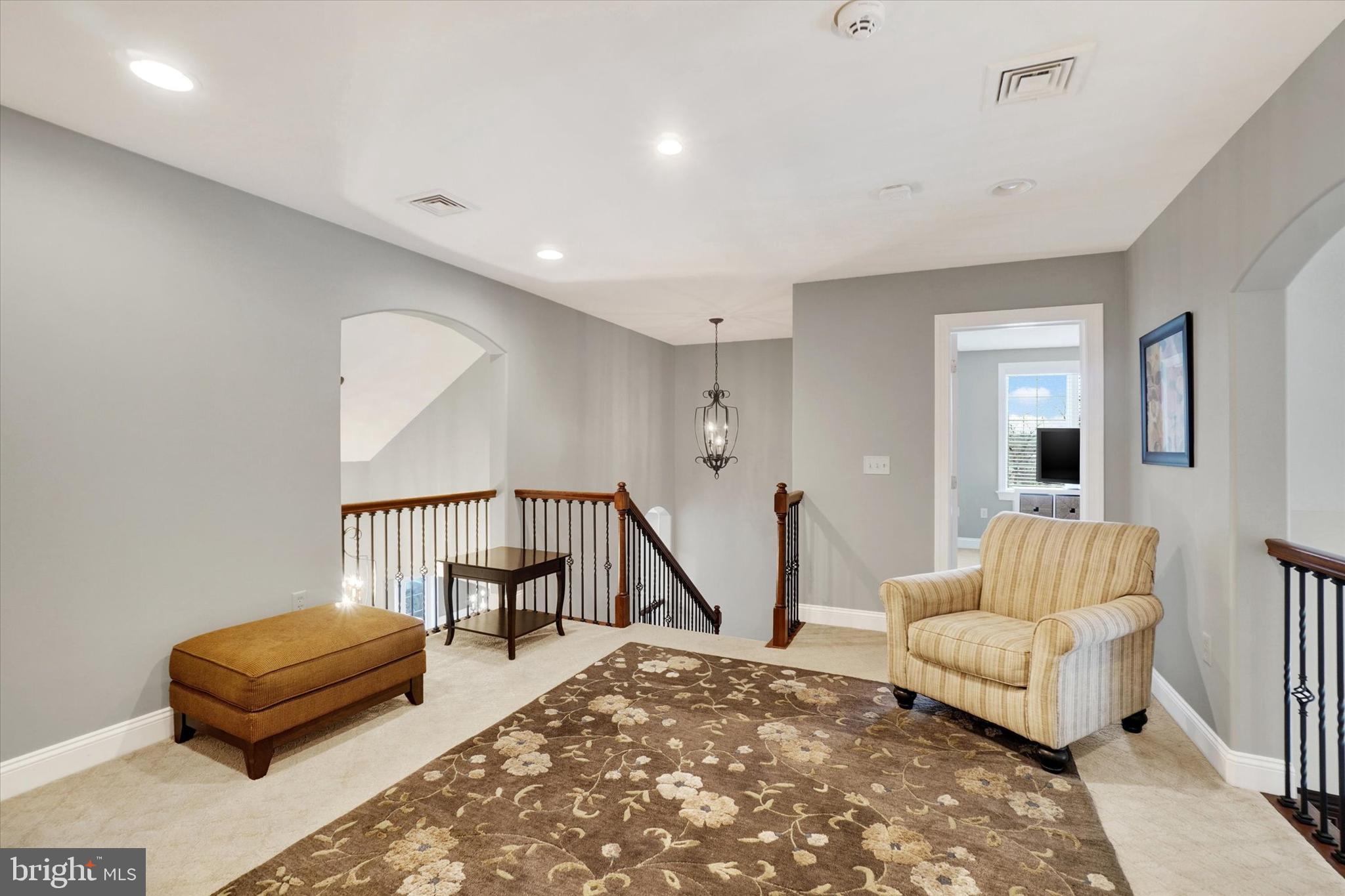 CHANTICLEER - Residential