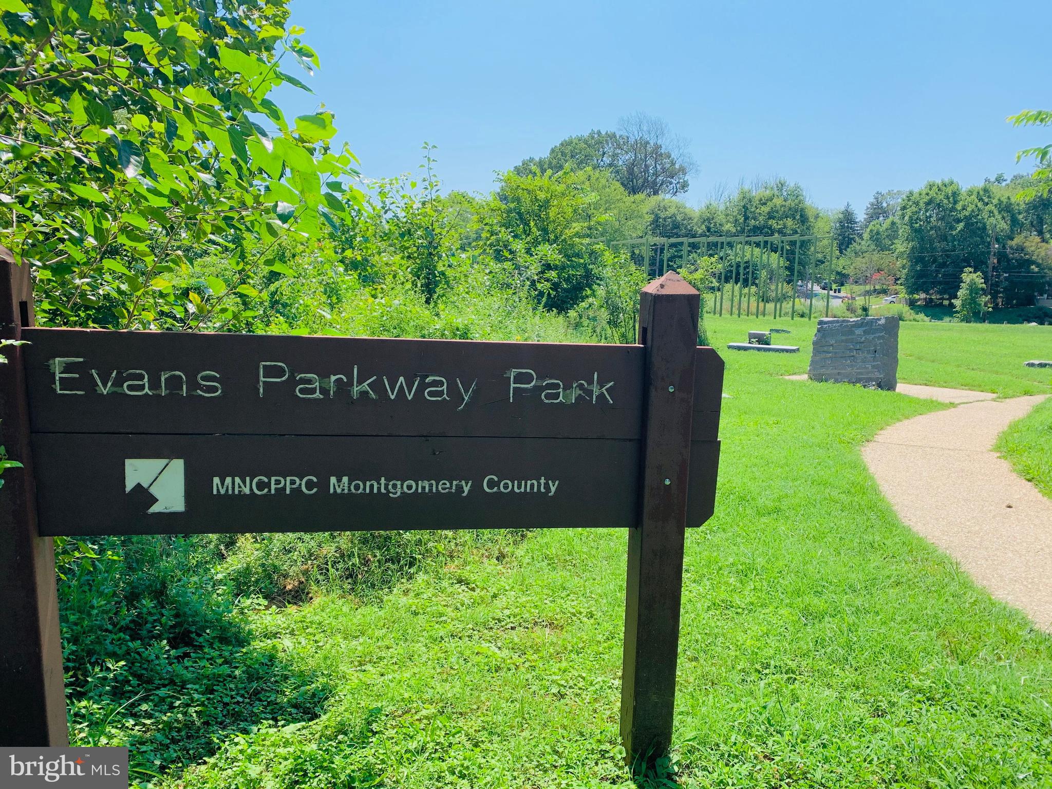 EVANS PARKWAY - Residential