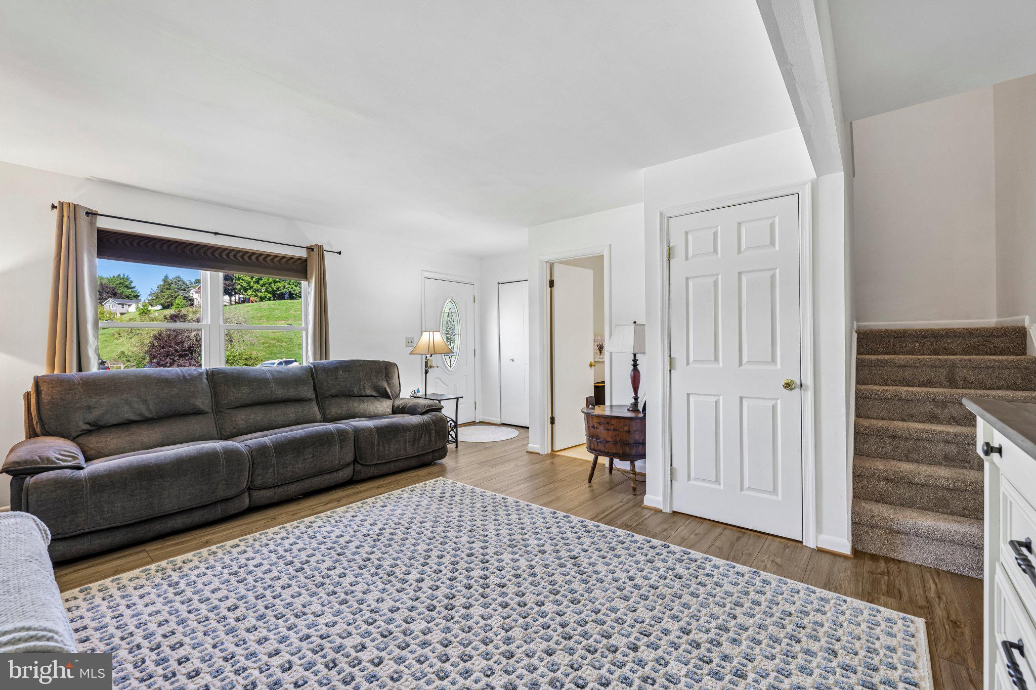 413 BABYLON COURT