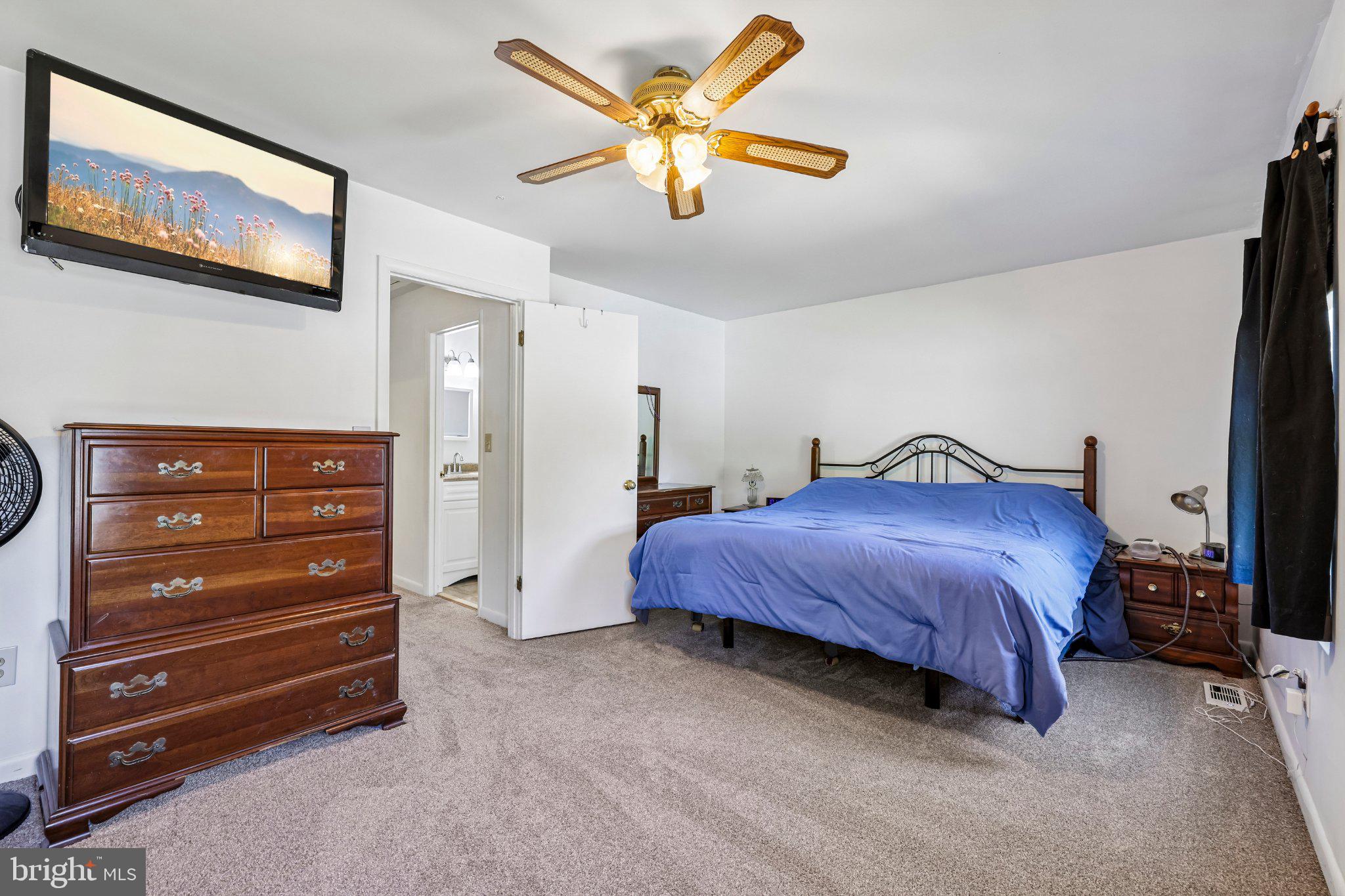 413 BABYLON COURT