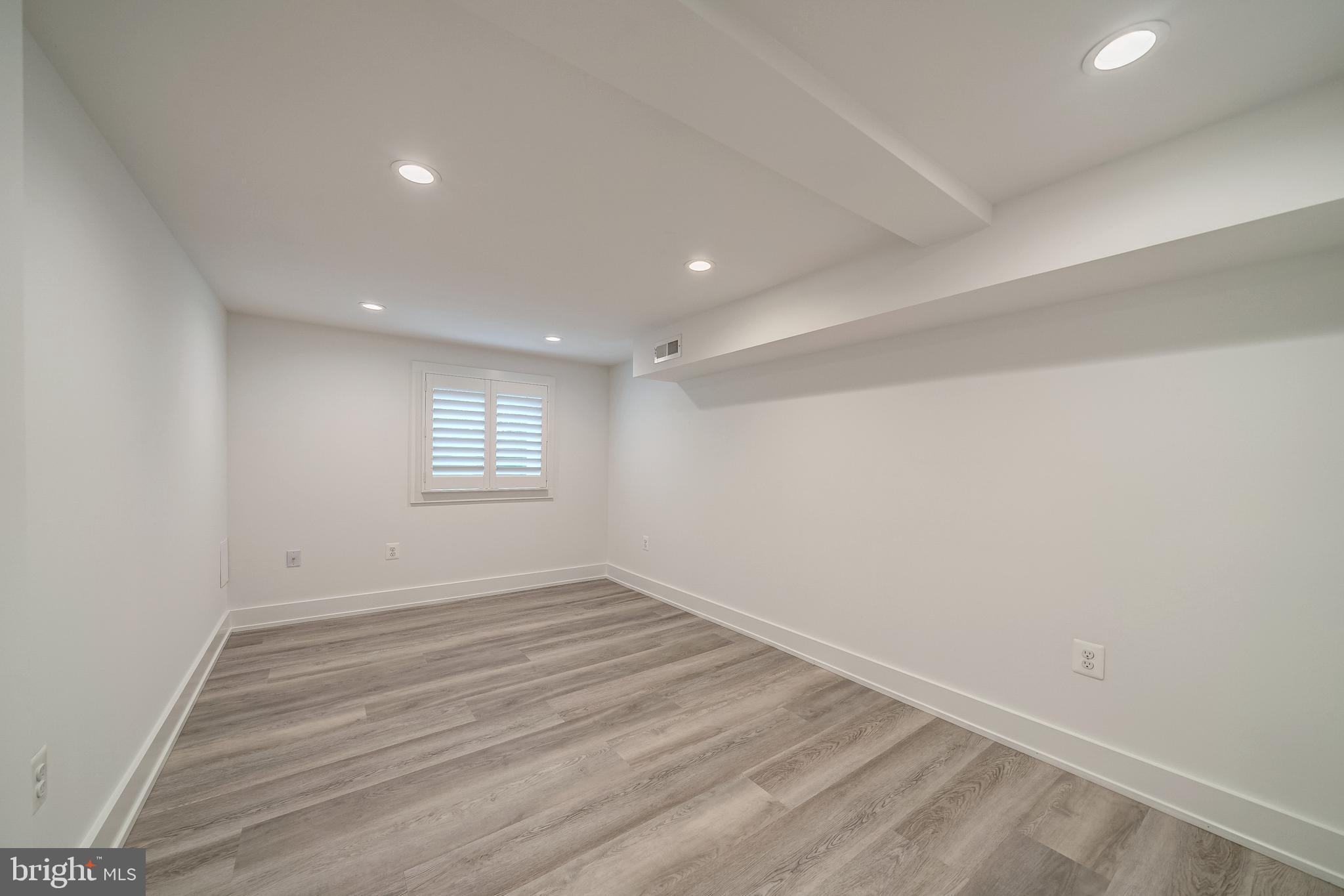 WESTMORE - Residential