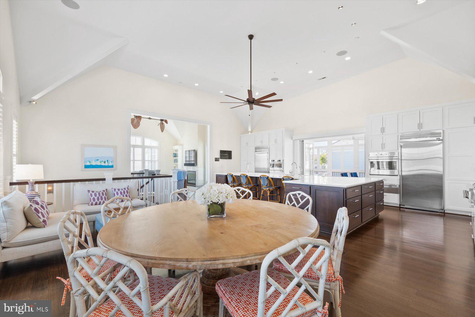 OCEAN BREEZES - Residential