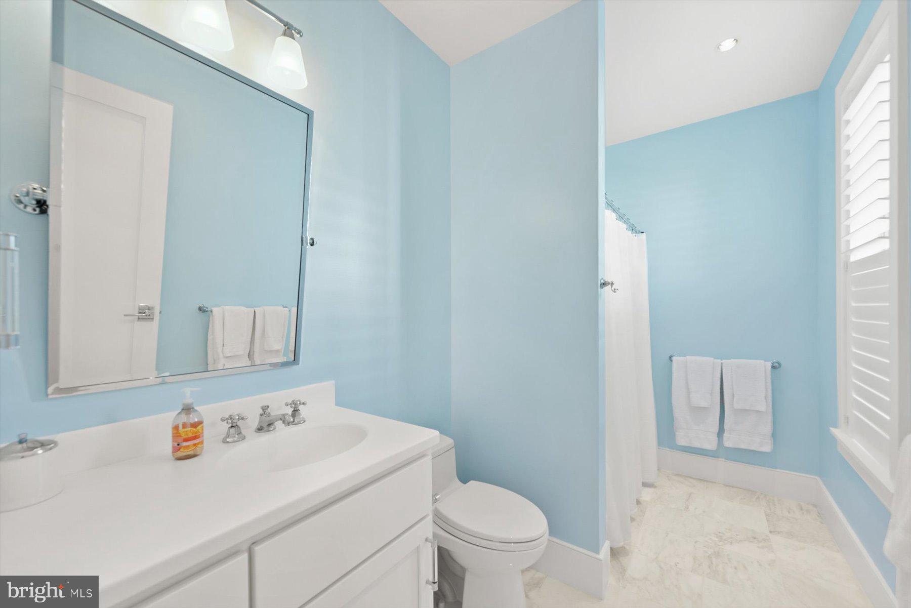 OCEAN BREEZES - Residential