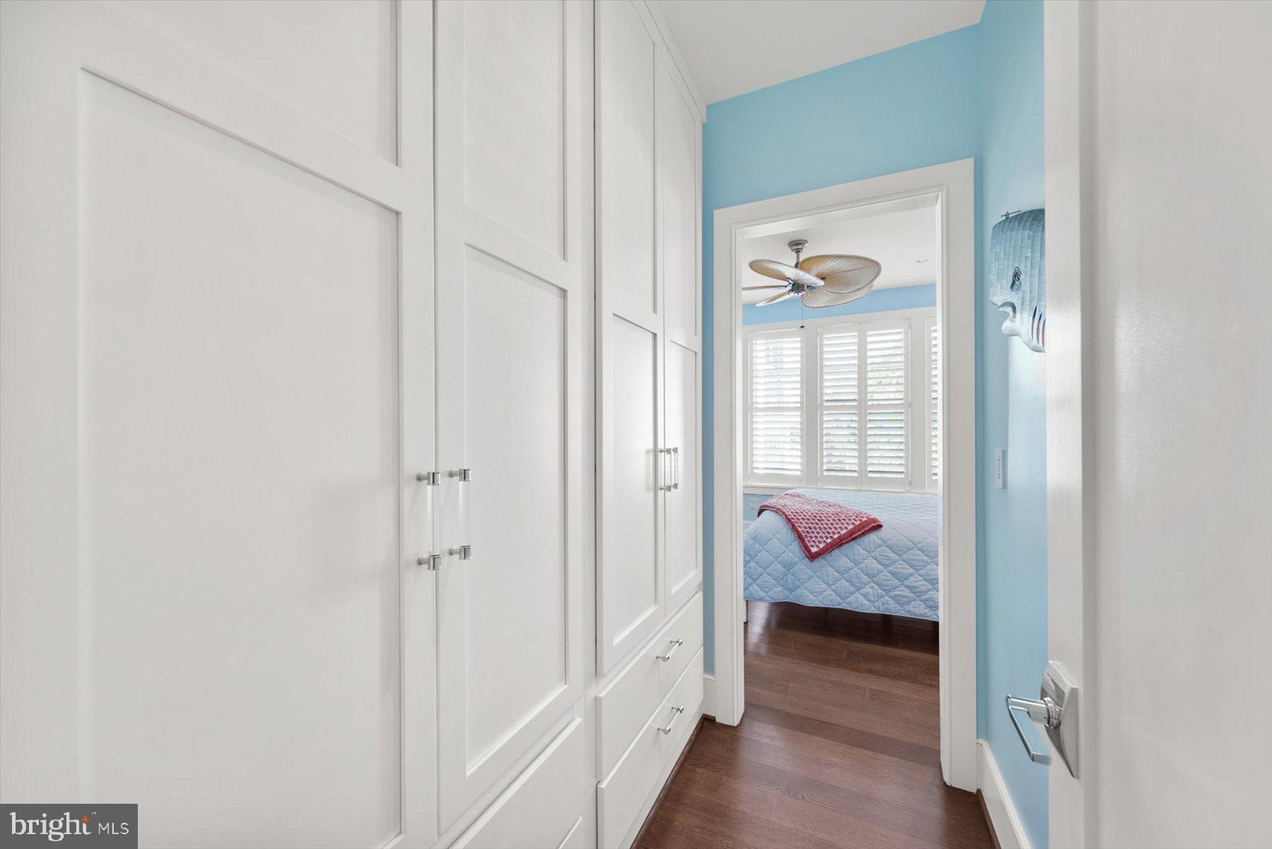 OCEAN BREEZES - Residential