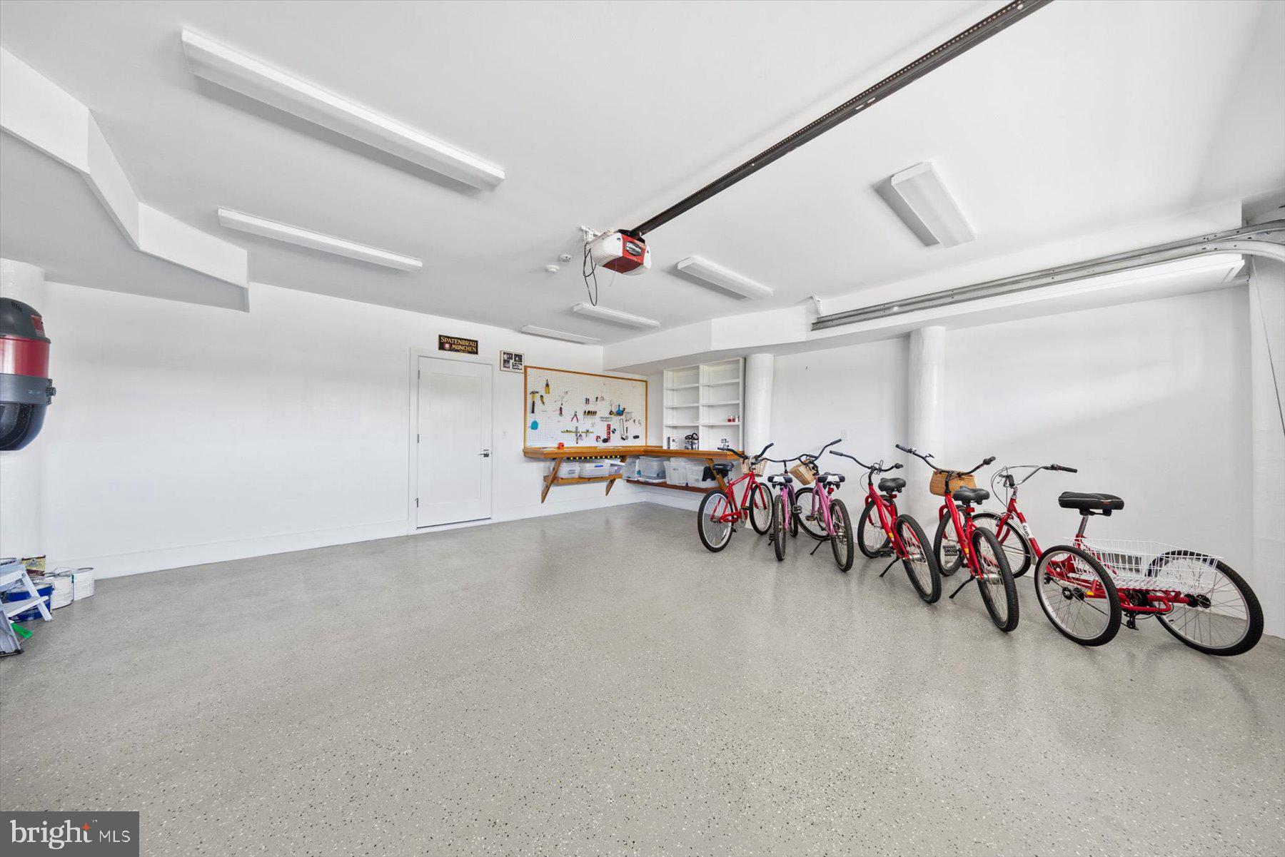 OCEAN BREEZES - Residential