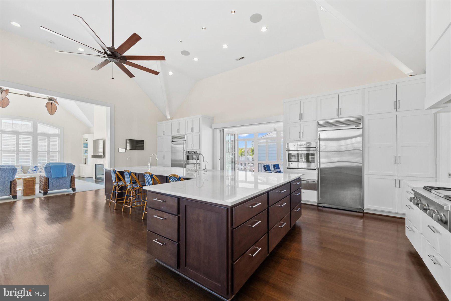 OCEAN BREEZES - Residential