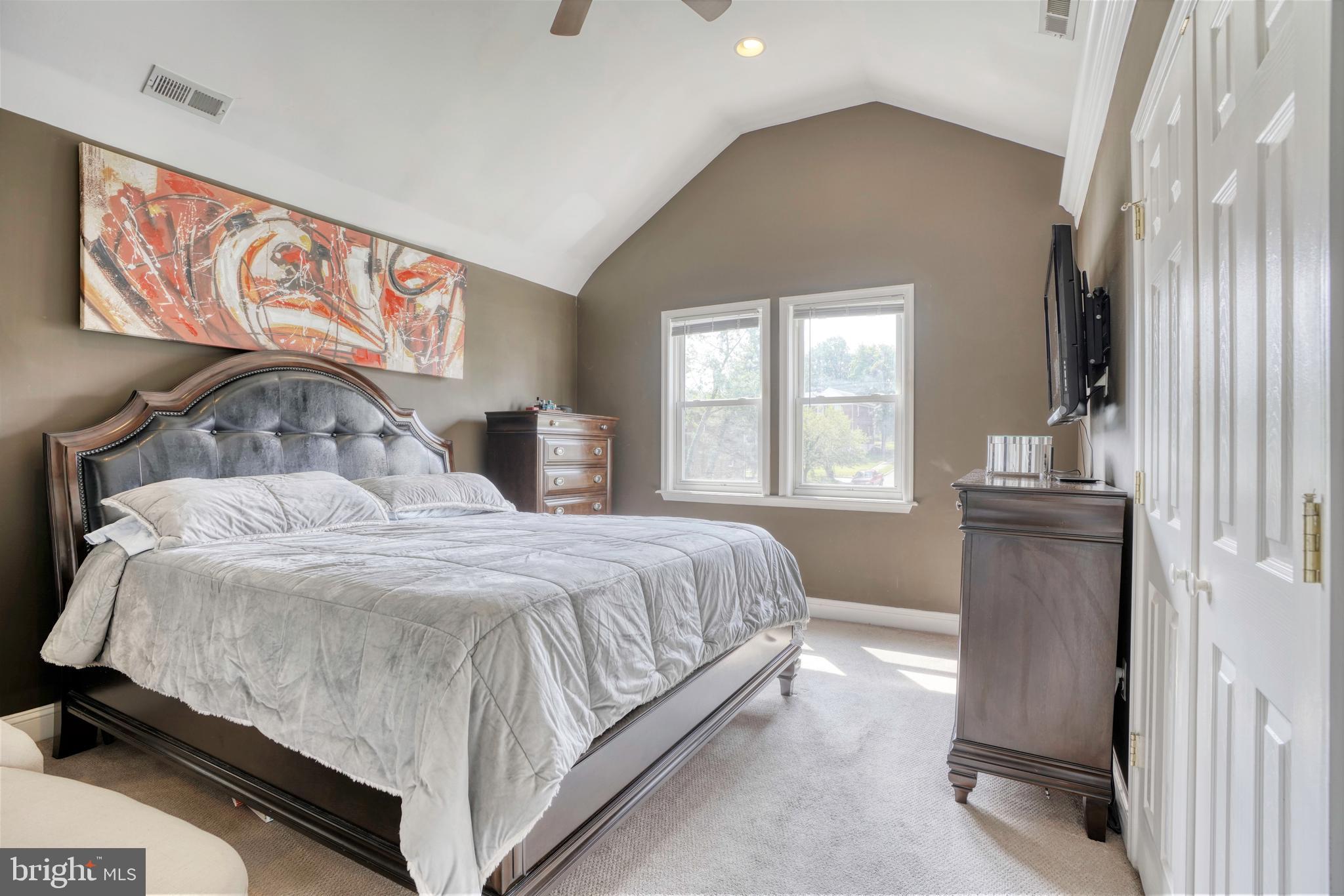 NORTHWOOD - Residential