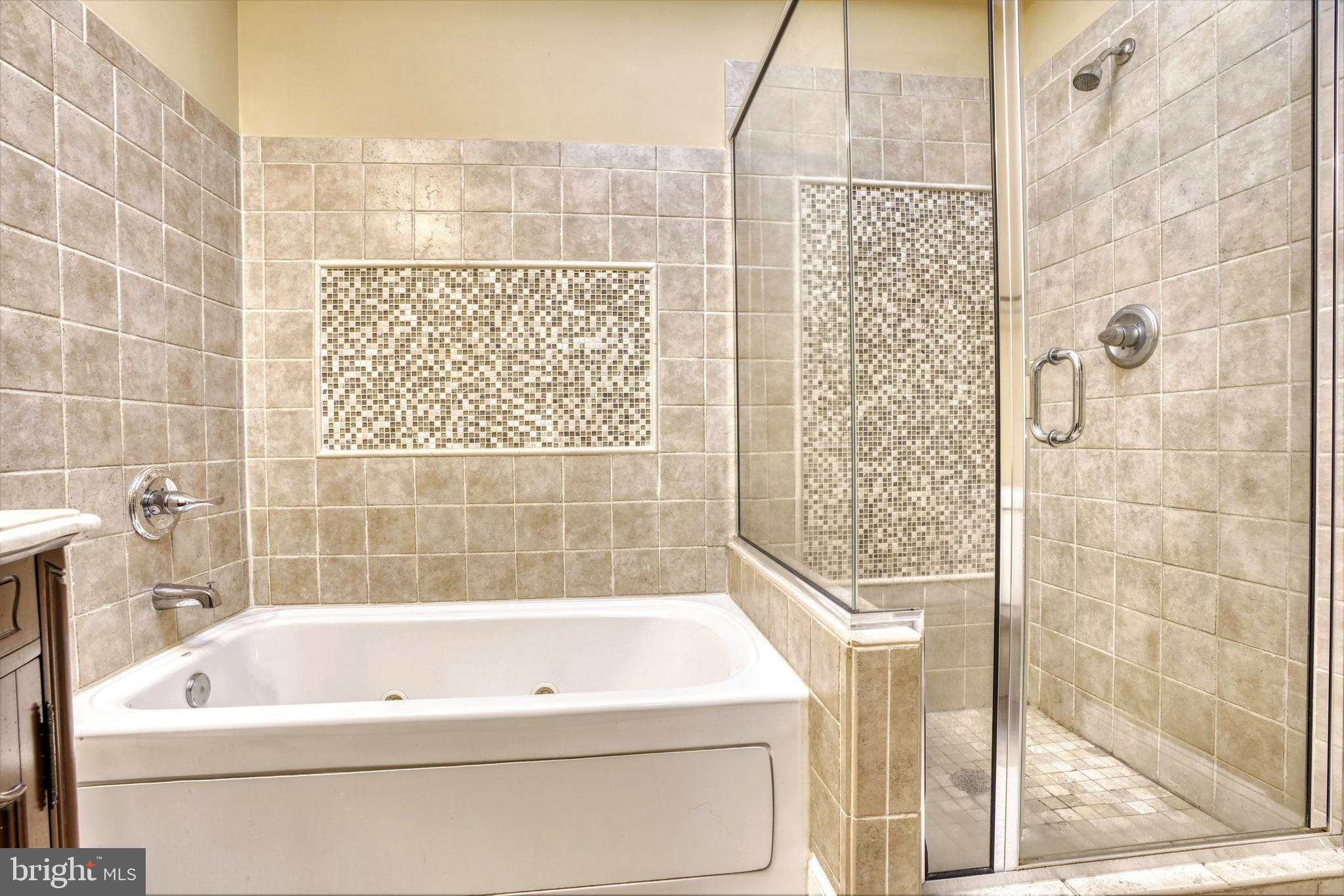 NORTHWOOD - Residential