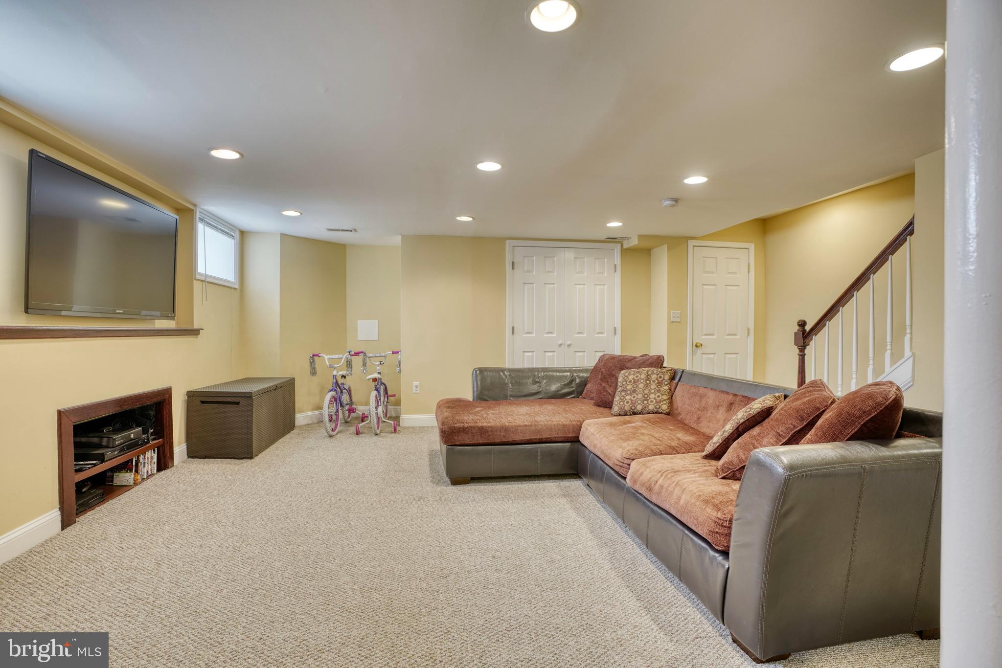 NORTHWOOD - Residential