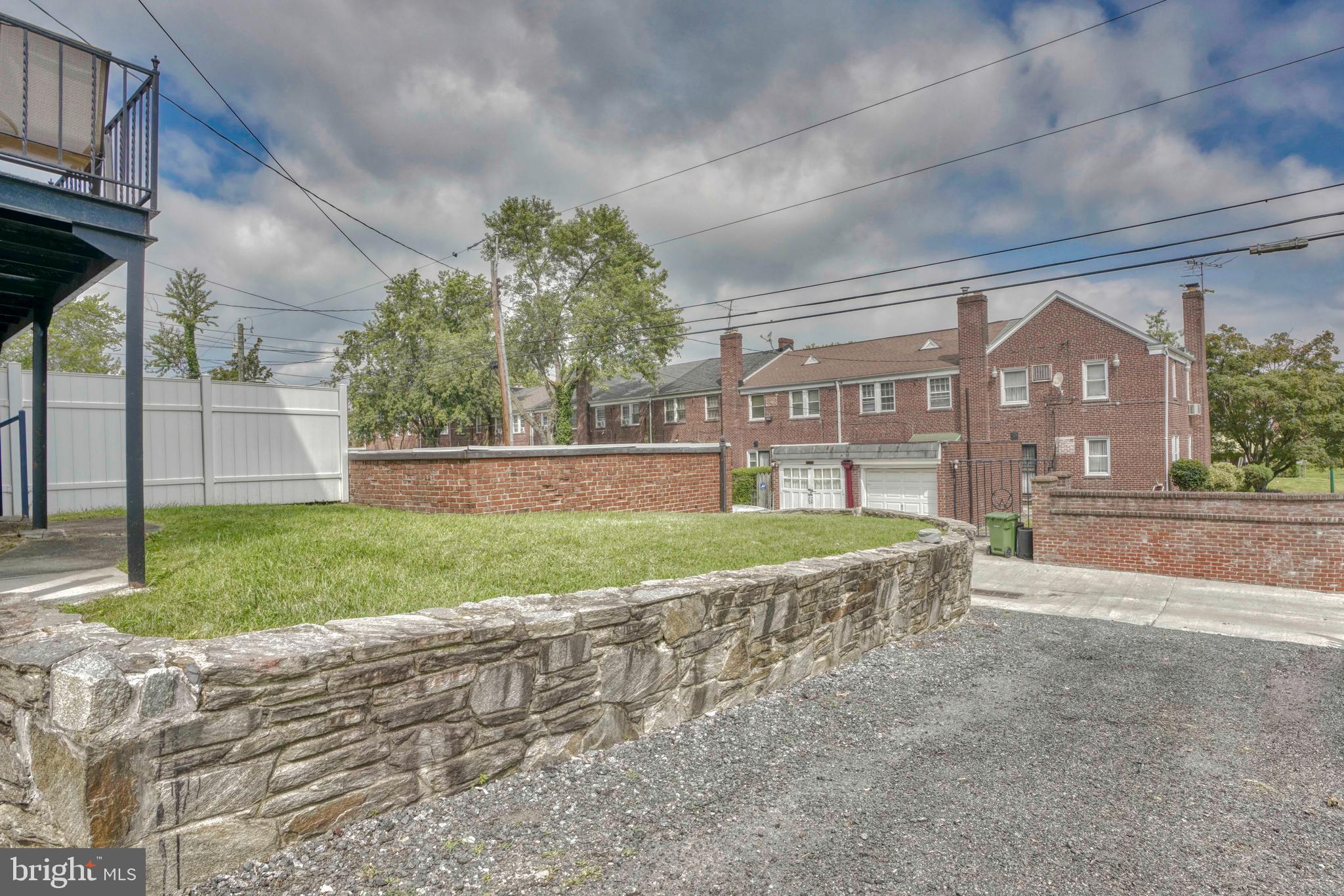 NORTHWOOD - Residential