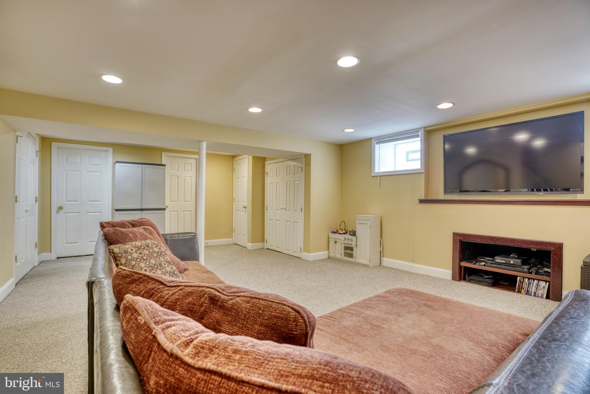 NORTHWOOD - Residential