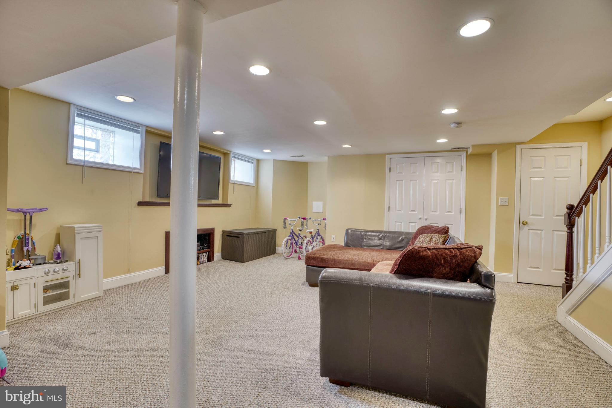 NORTHWOOD - Residential