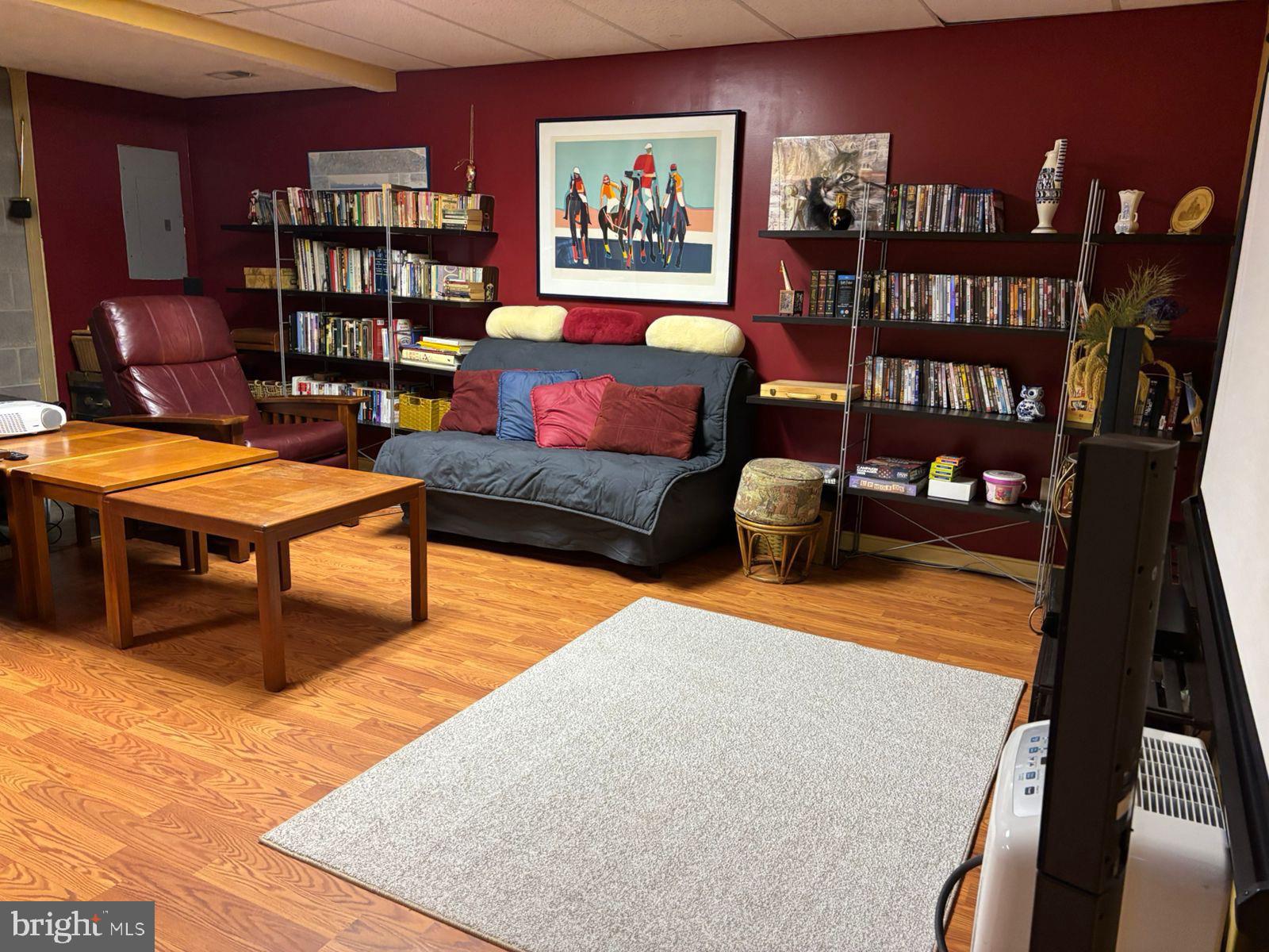 NONE UNRESTRICTED - Residential