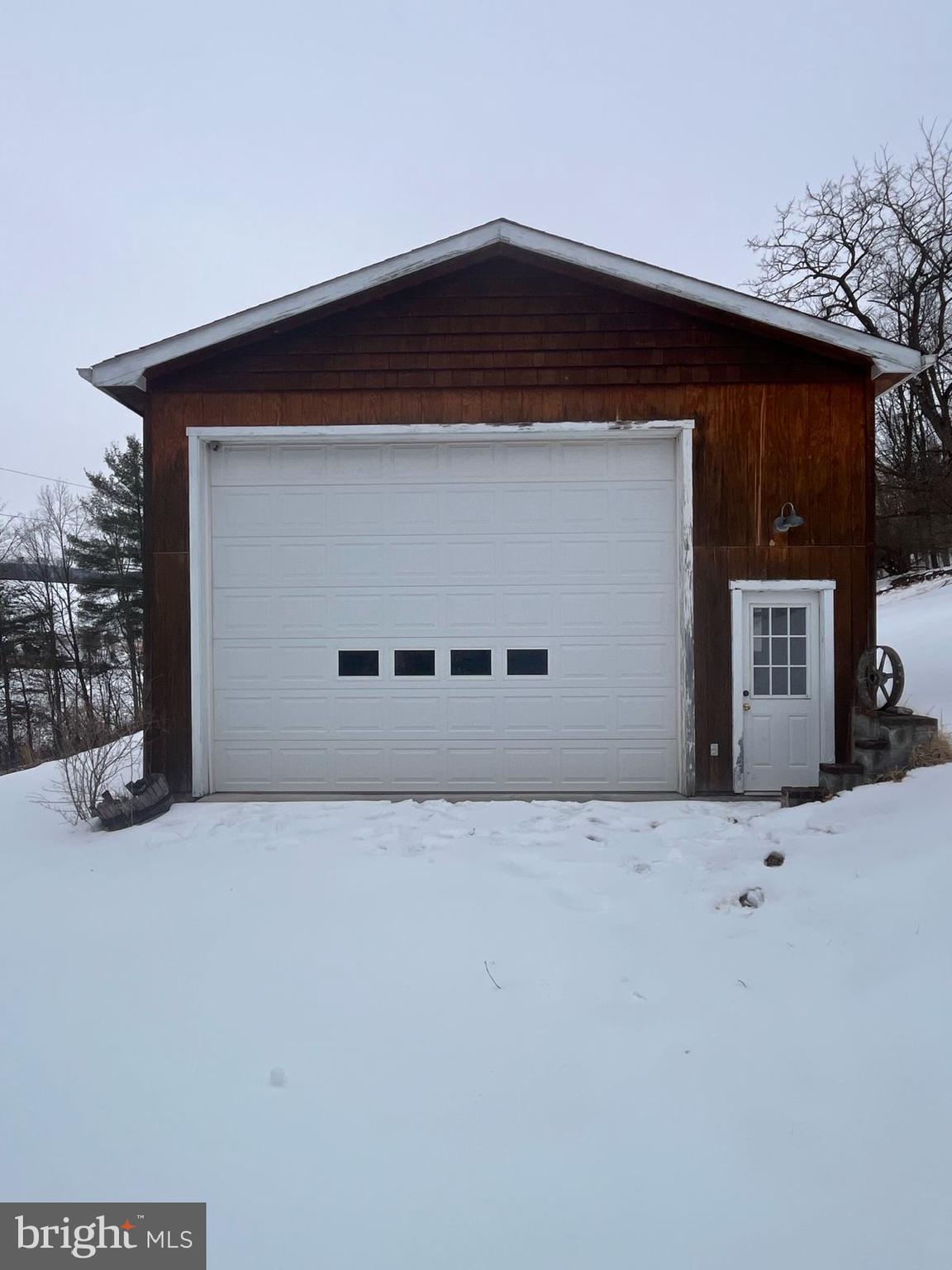 NONE UNRESTRICTED - Residential