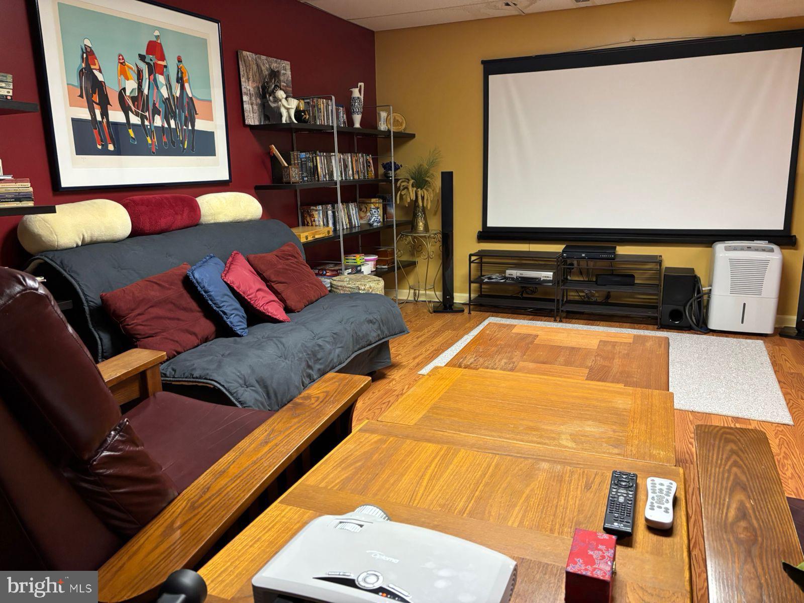 NONE UNRESTRICTED - Residential