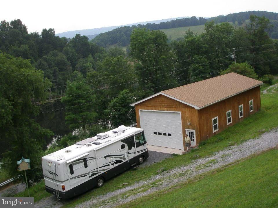 NONE UNRESTRICTED - Residential