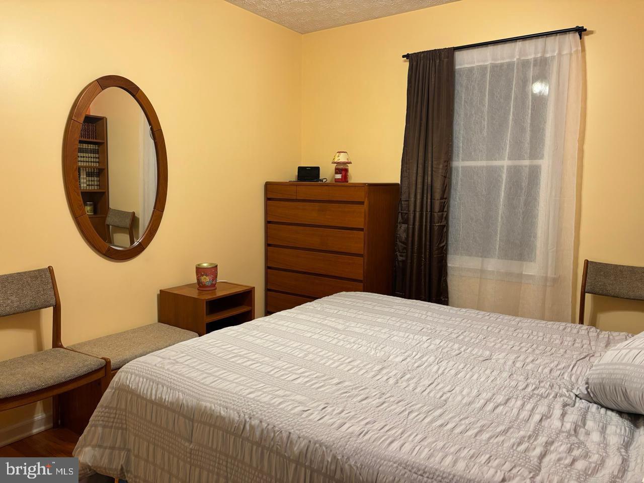 NONE UNRESTRICTED - Residential