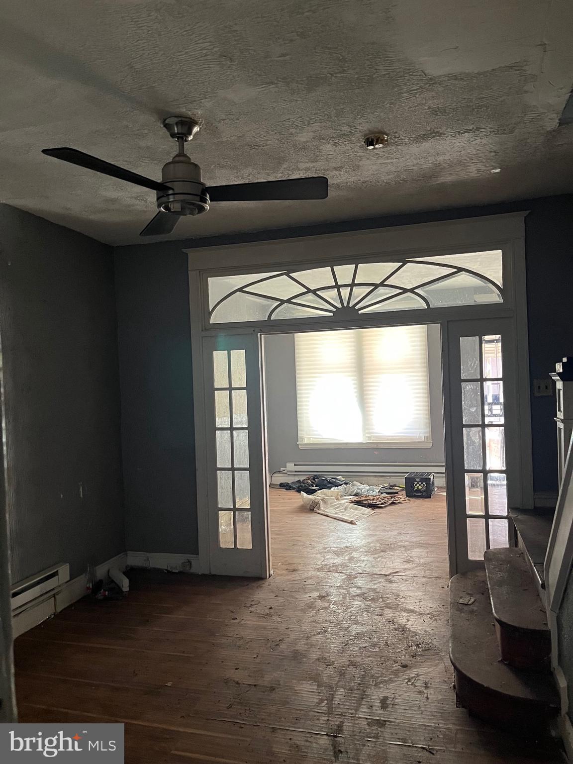 STRAWBERRY MANSION - Residential