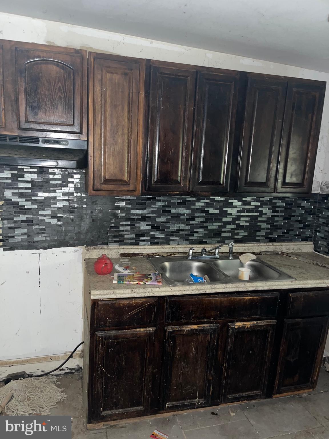 STRAWBERRY MANSION - Residential