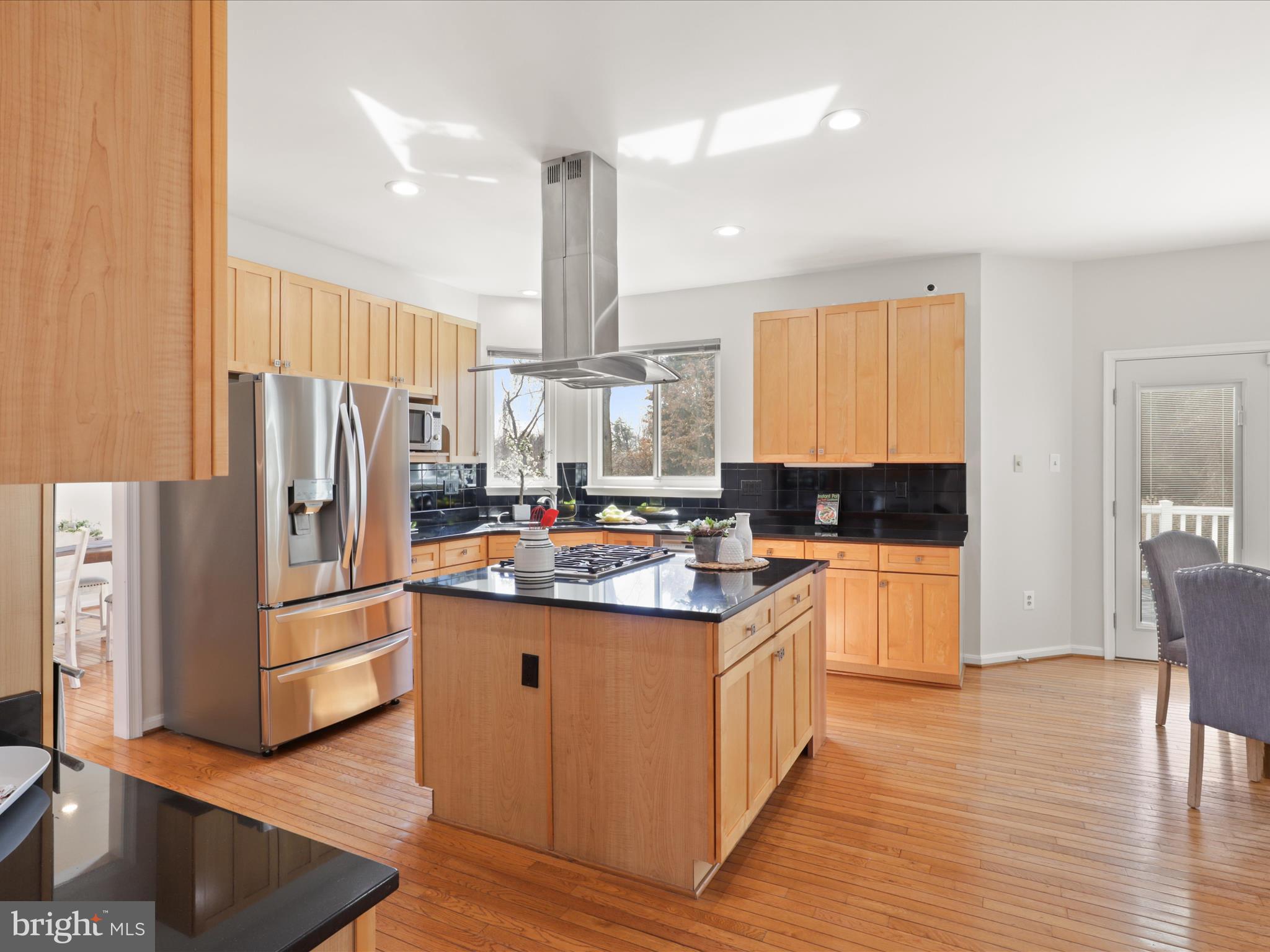 WILLOWS OF POTOMAC - Residential