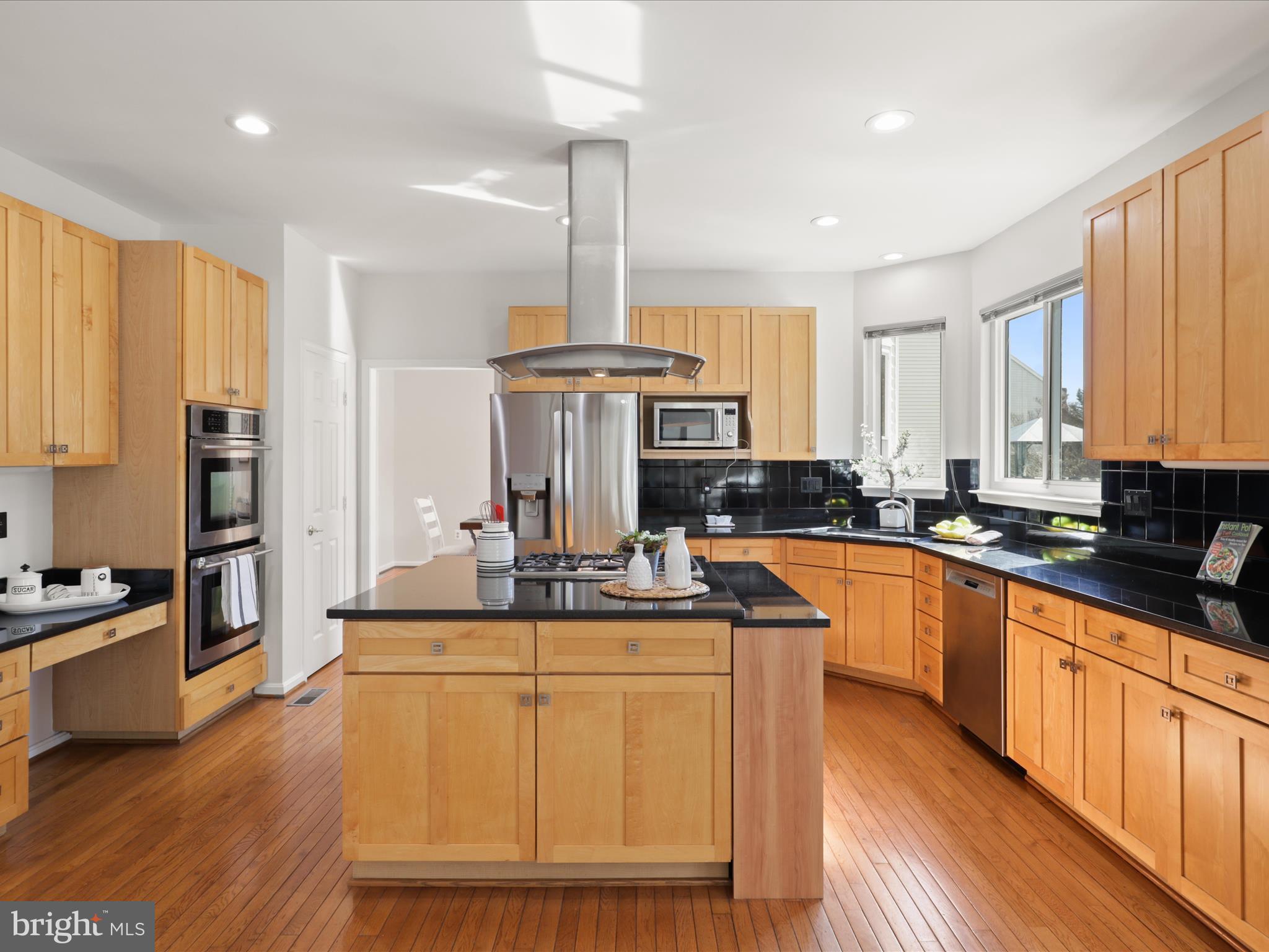 WILLOWS OF POTOMAC - Residential