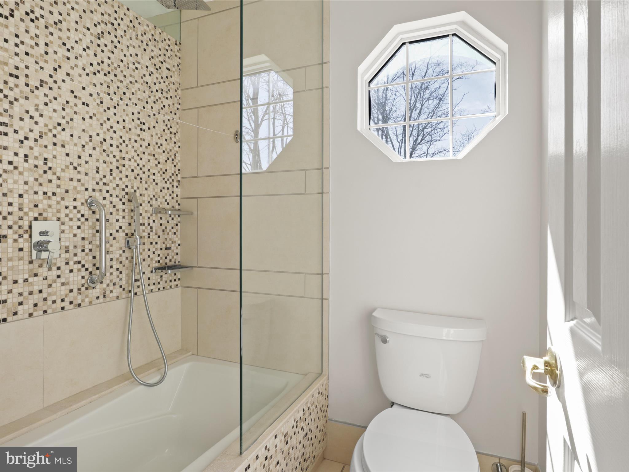 WILLOWS OF POTOMAC - Residential