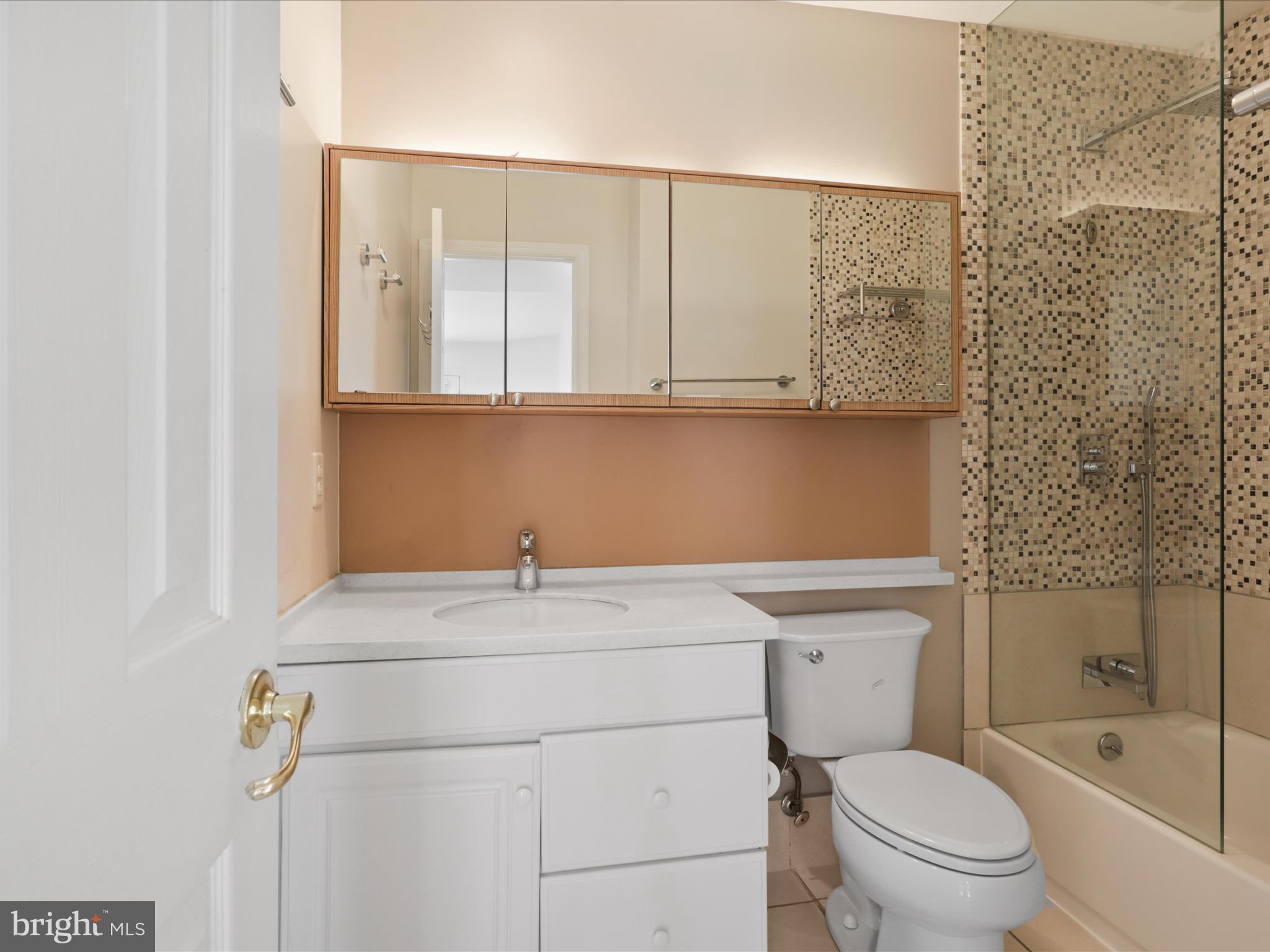 WILLOWS OF POTOMAC - Residential