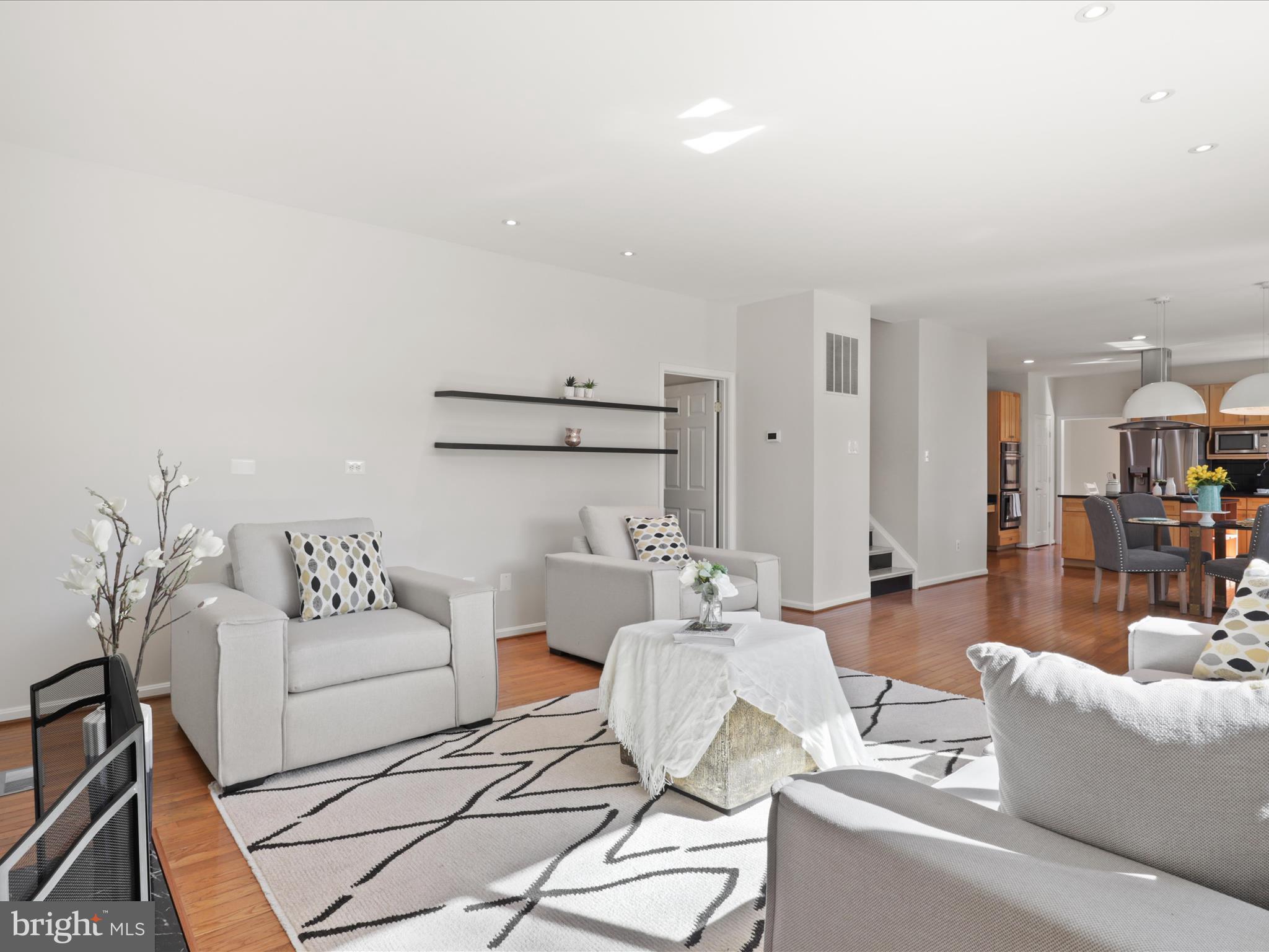 WILLOWS OF POTOMAC - Residential