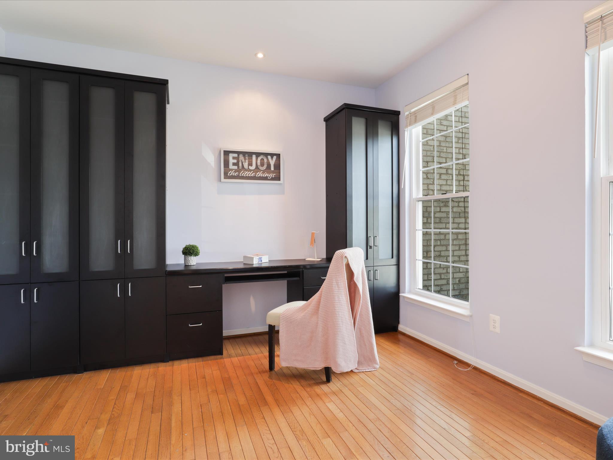 WILLOWS OF POTOMAC - Residential