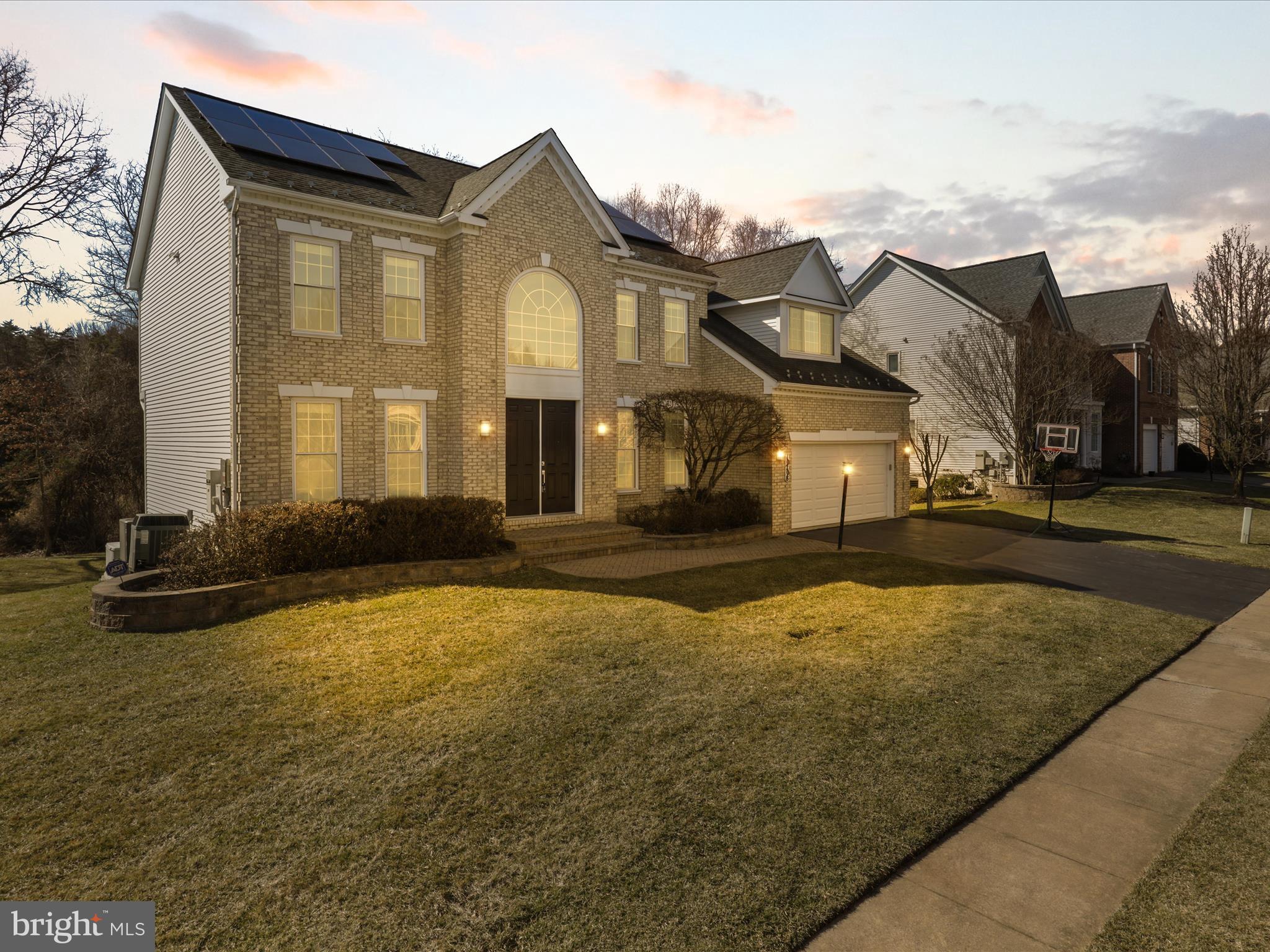 WILLOWS OF POTOMAC - Residential