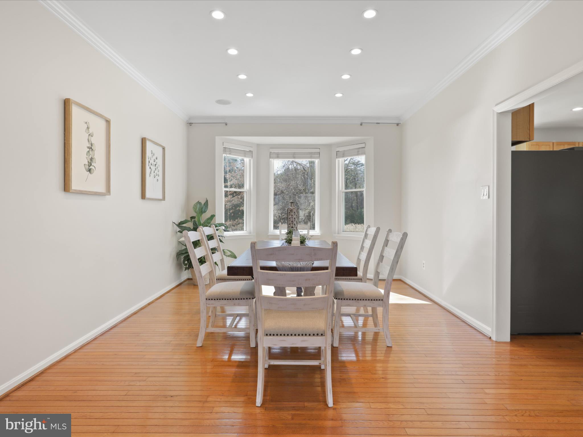 WILLOWS OF POTOMAC - Residential