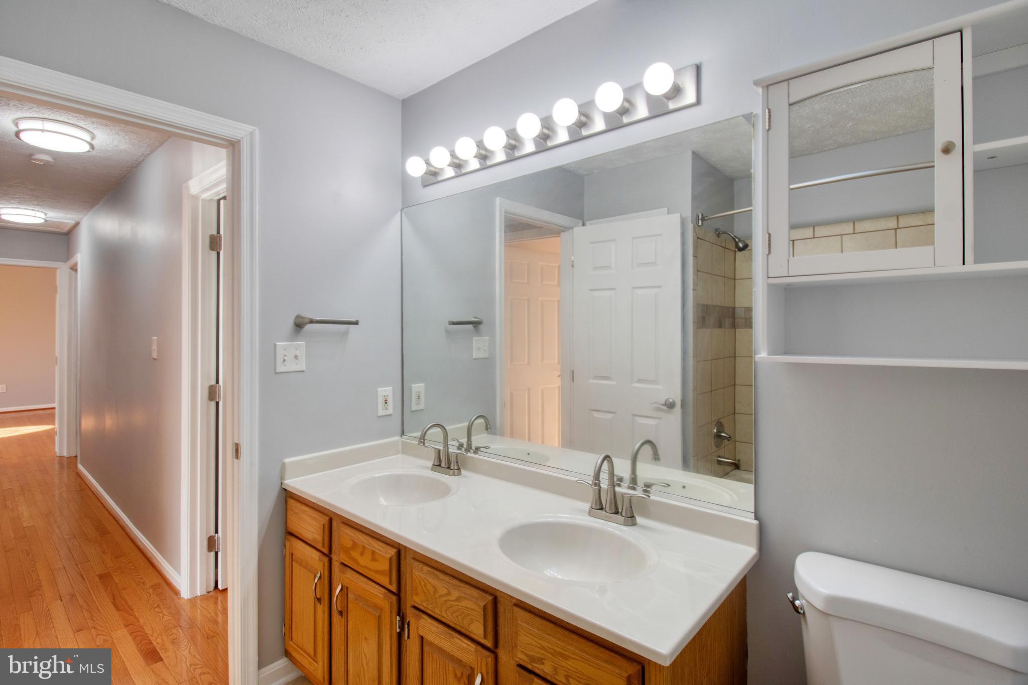 HASTINGS HUNT - Residential