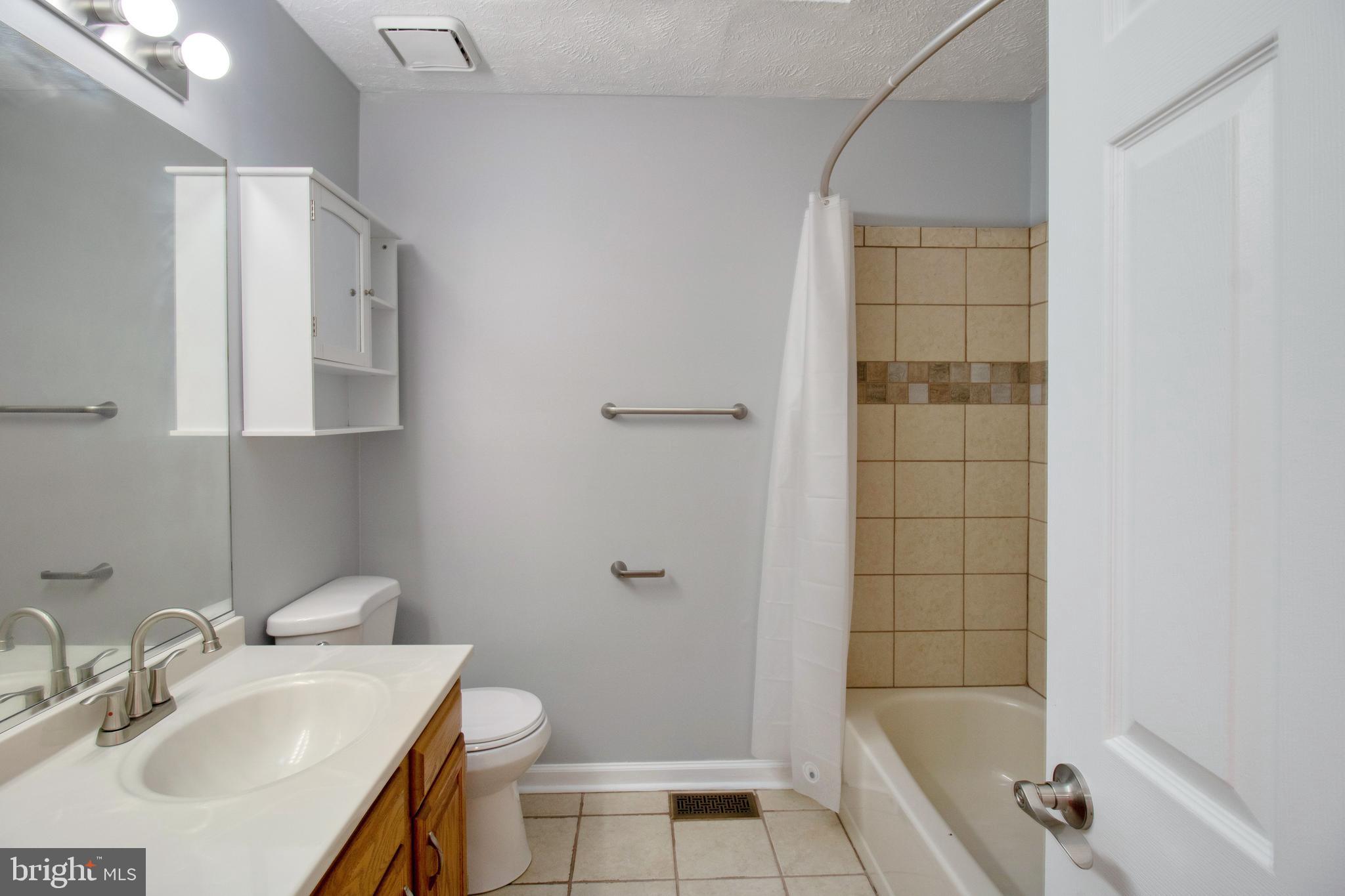 HASTINGS HUNT - Residential