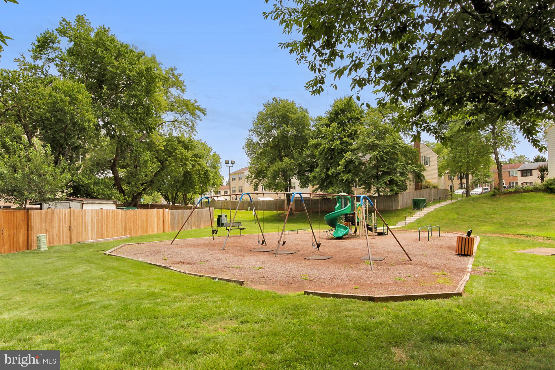 4168 HAMLIN COURT