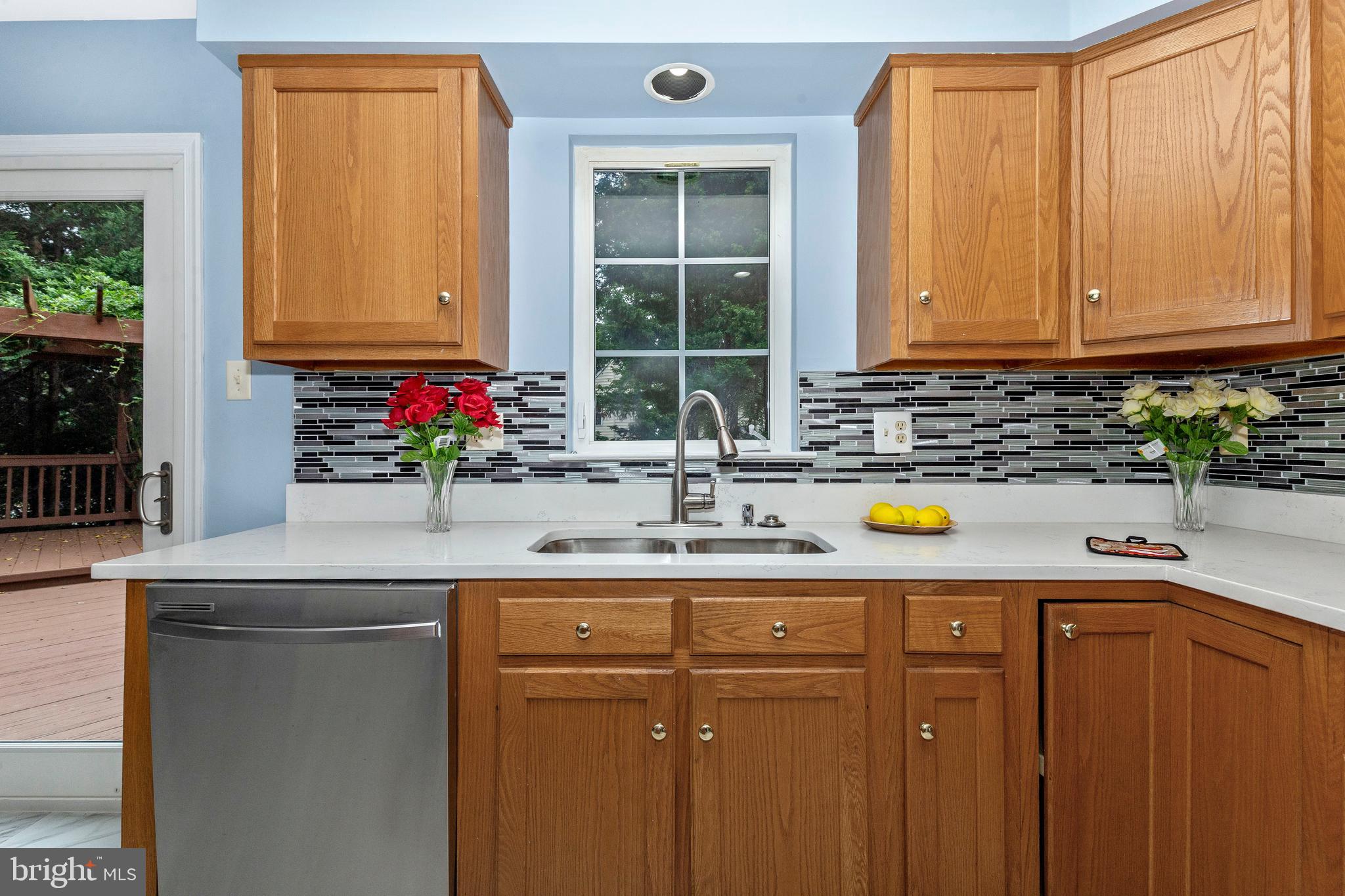 KINGSVIEW VILLAGE - Residential