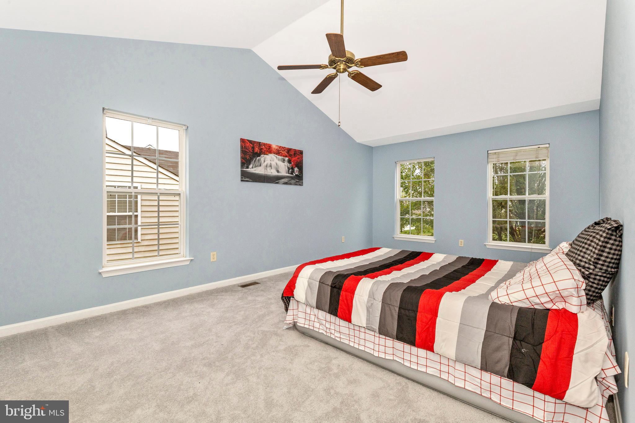 KINGSVIEW VILLAGE - Residential