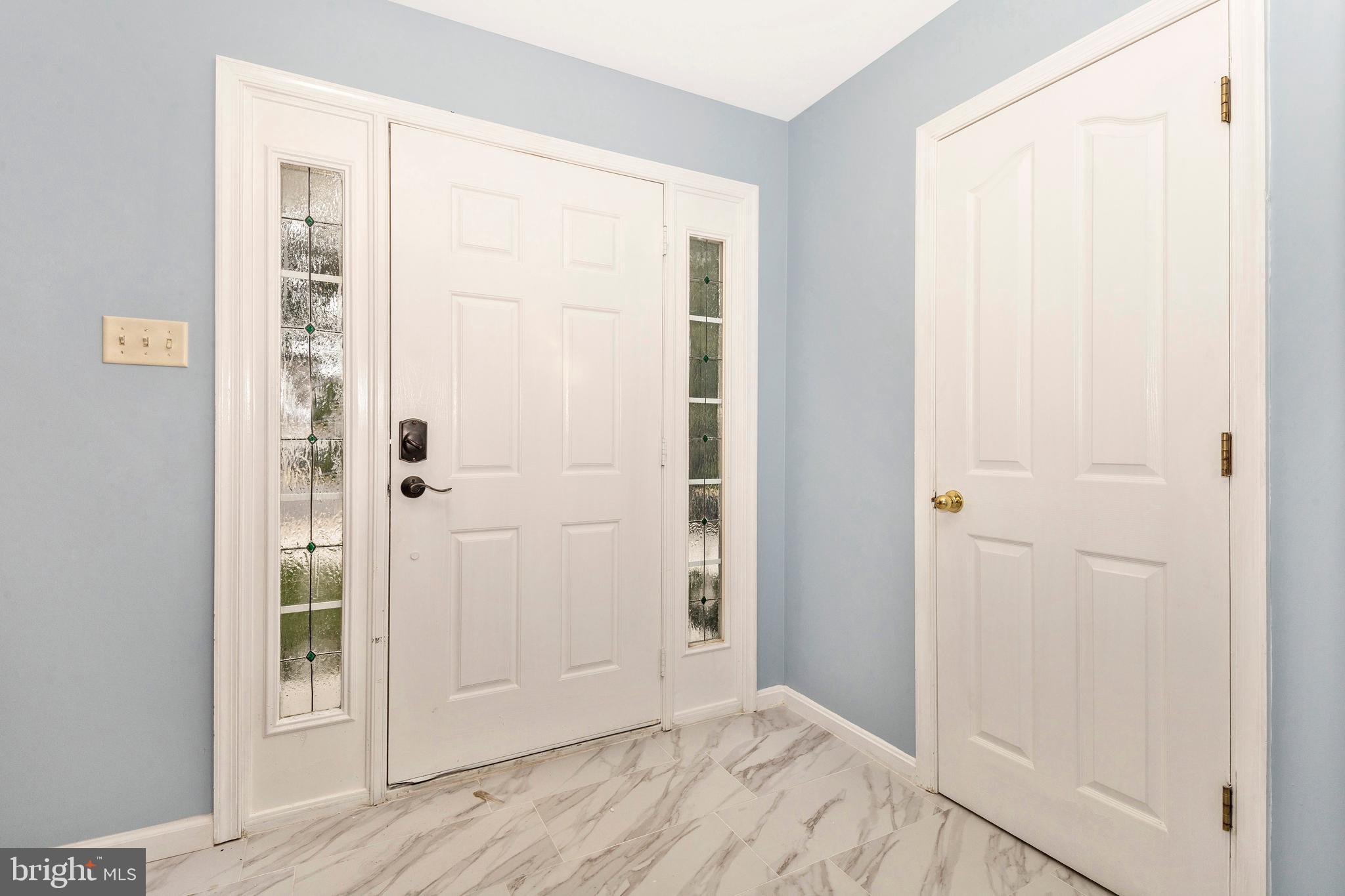 KINGSVIEW VILLAGE - Residential