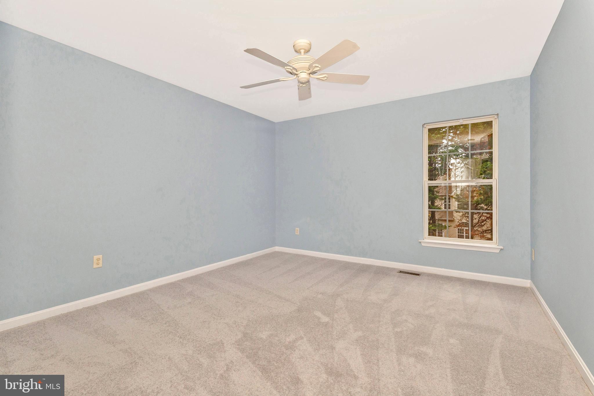 KINGSVIEW VILLAGE - Residential