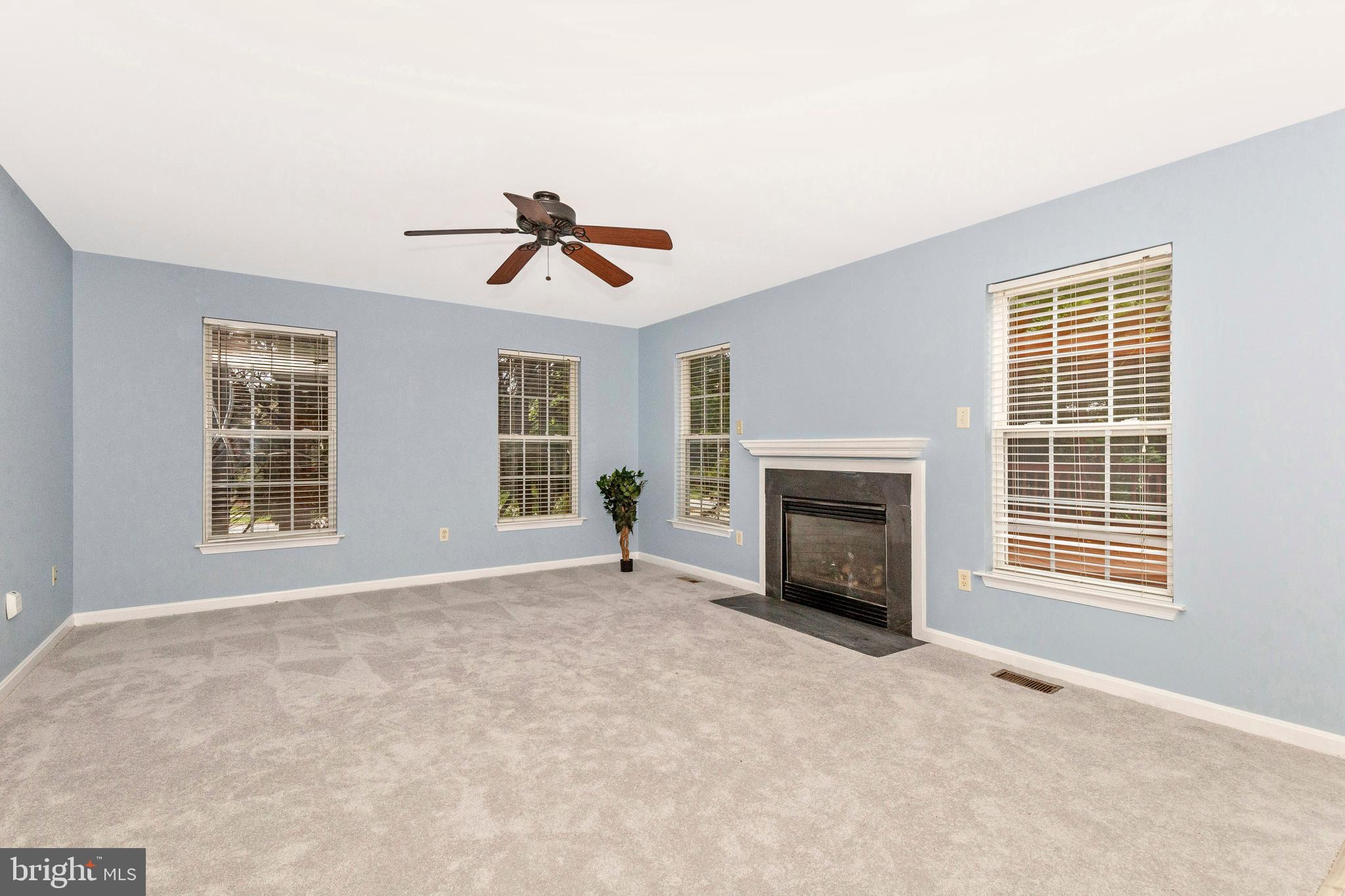 KINGSVIEW VILLAGE - Residential