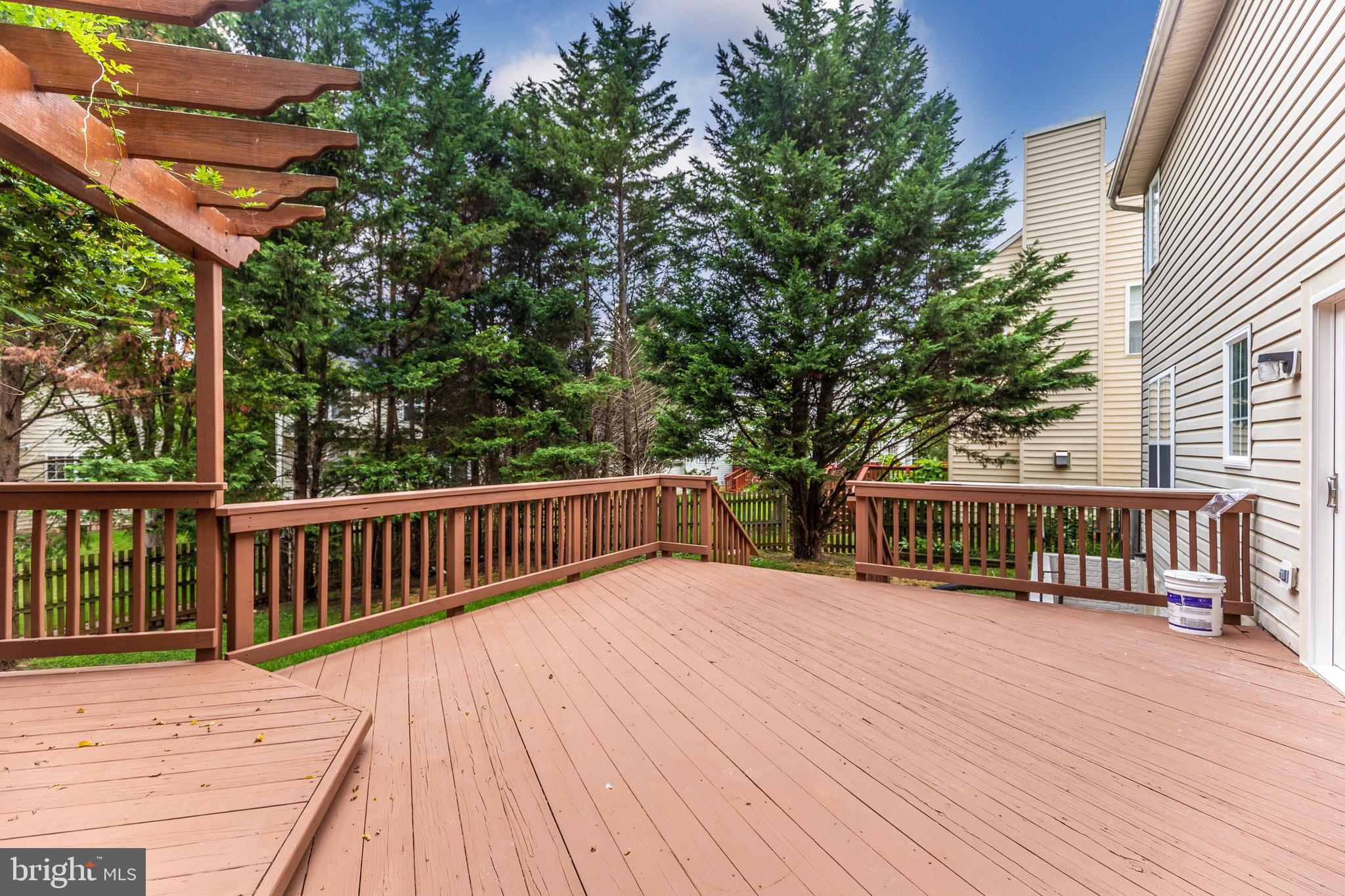 KINGSVIEW VILLAGE - Residential