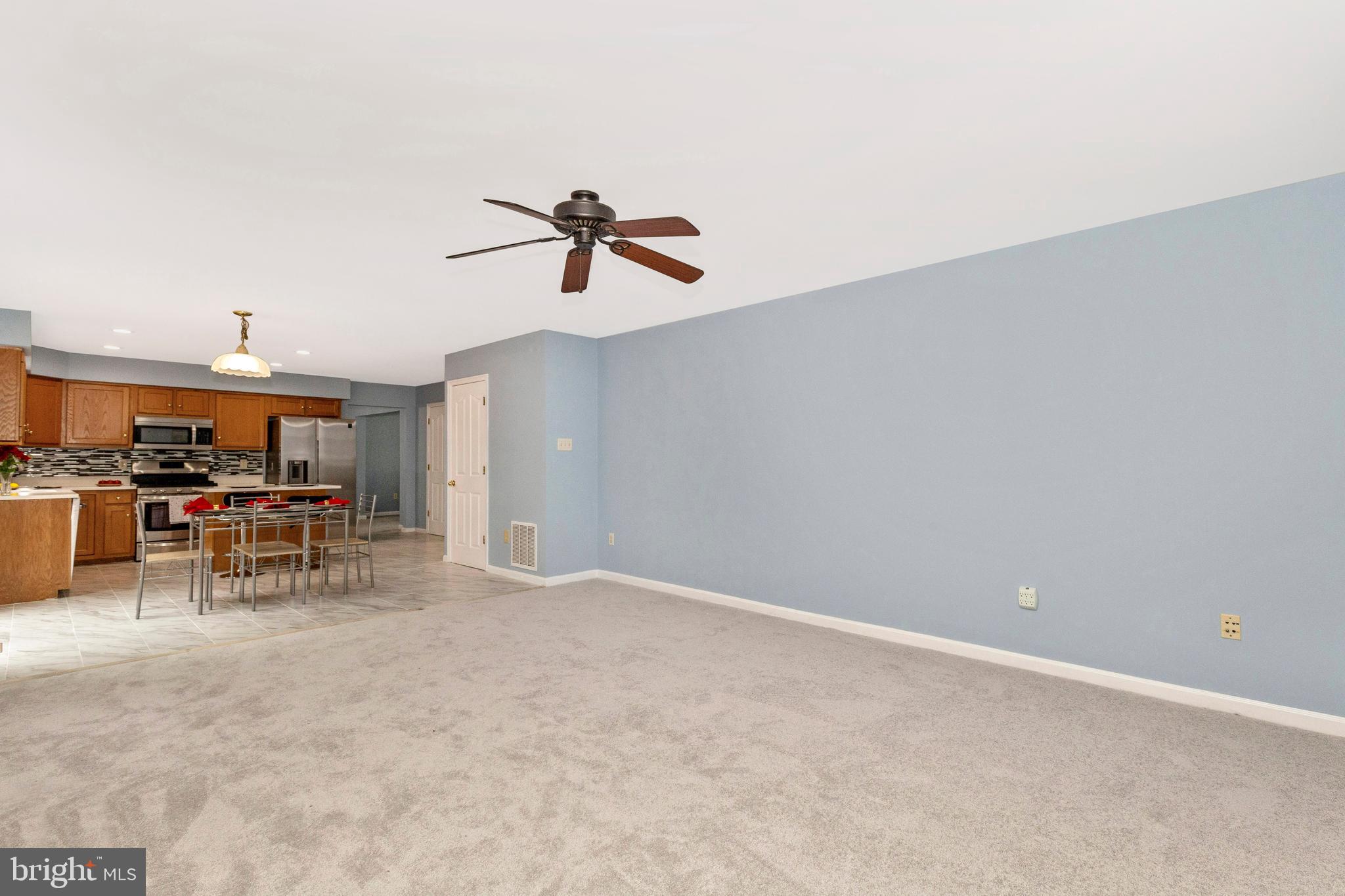 KINGSVIEW VILLAGE - Residential