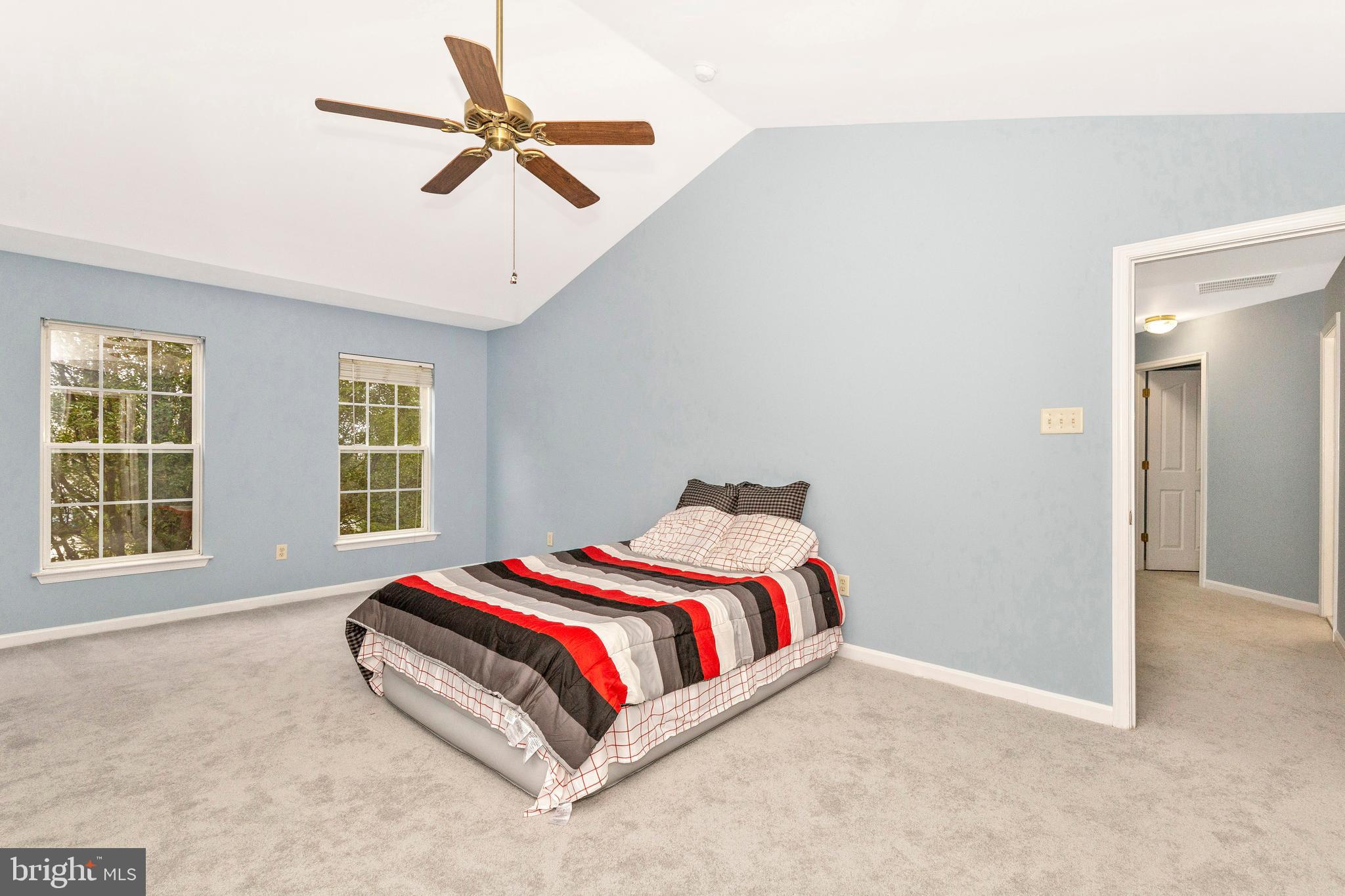 KINGSVIEW VILLAGE - Residential