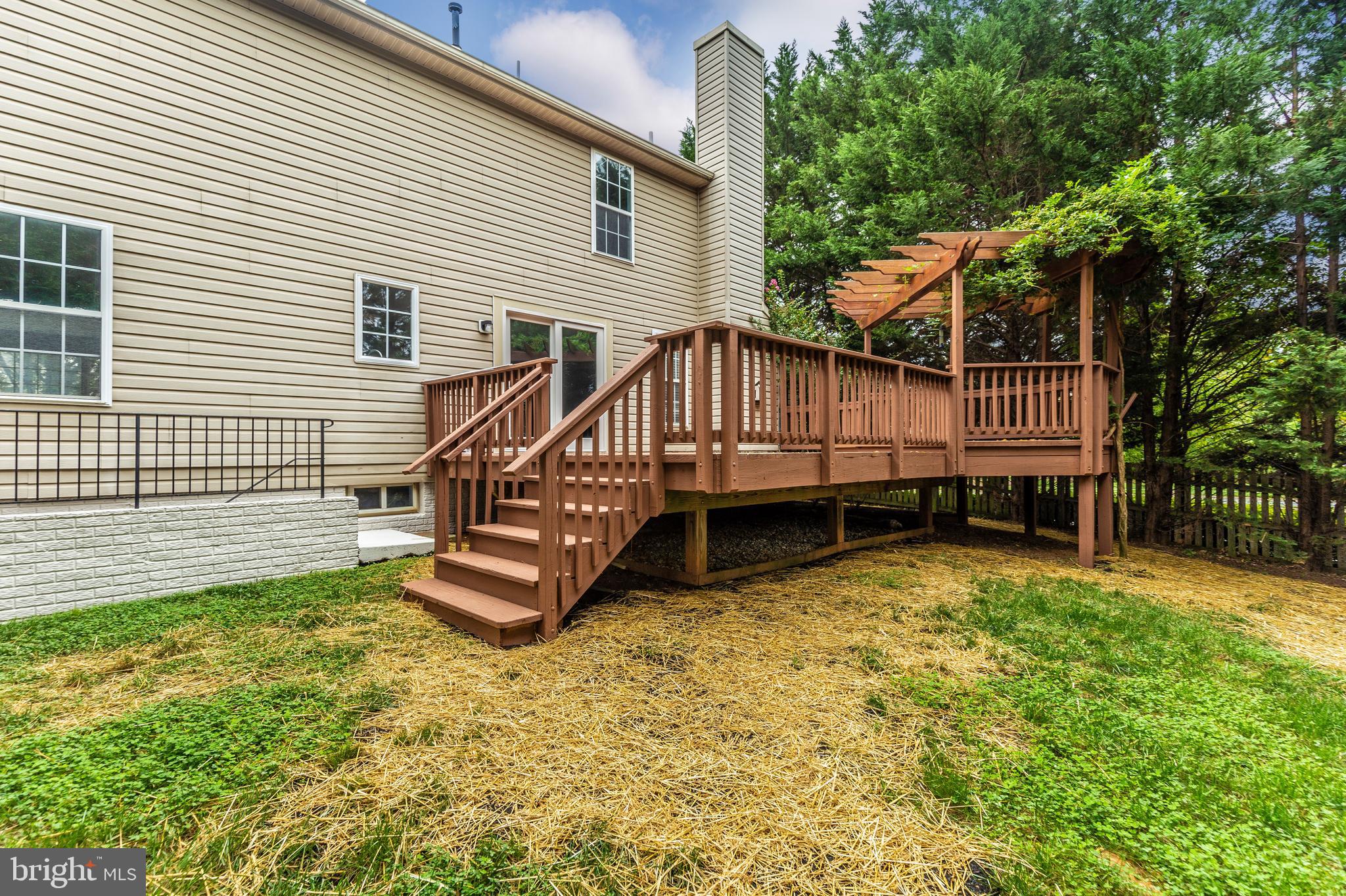 KINGSVIEW VILLAGE - Residential