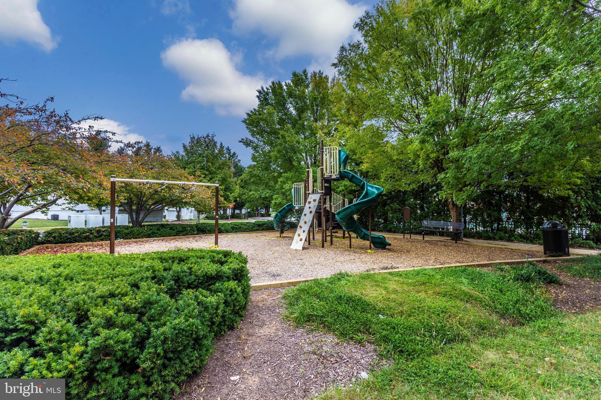 KINGSVIEW VILLAGE - Residential