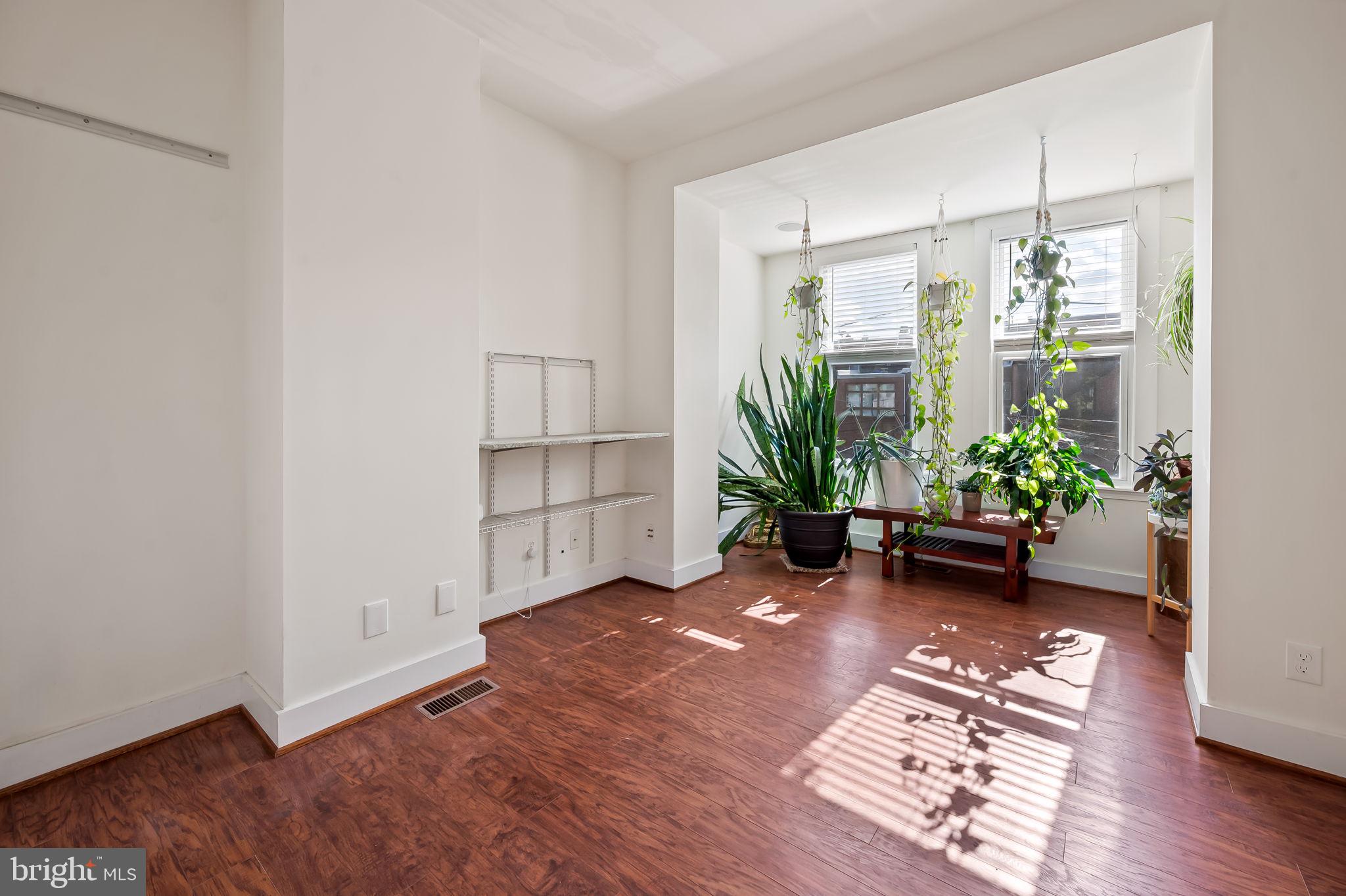 RESERVOIR HILL - Residential